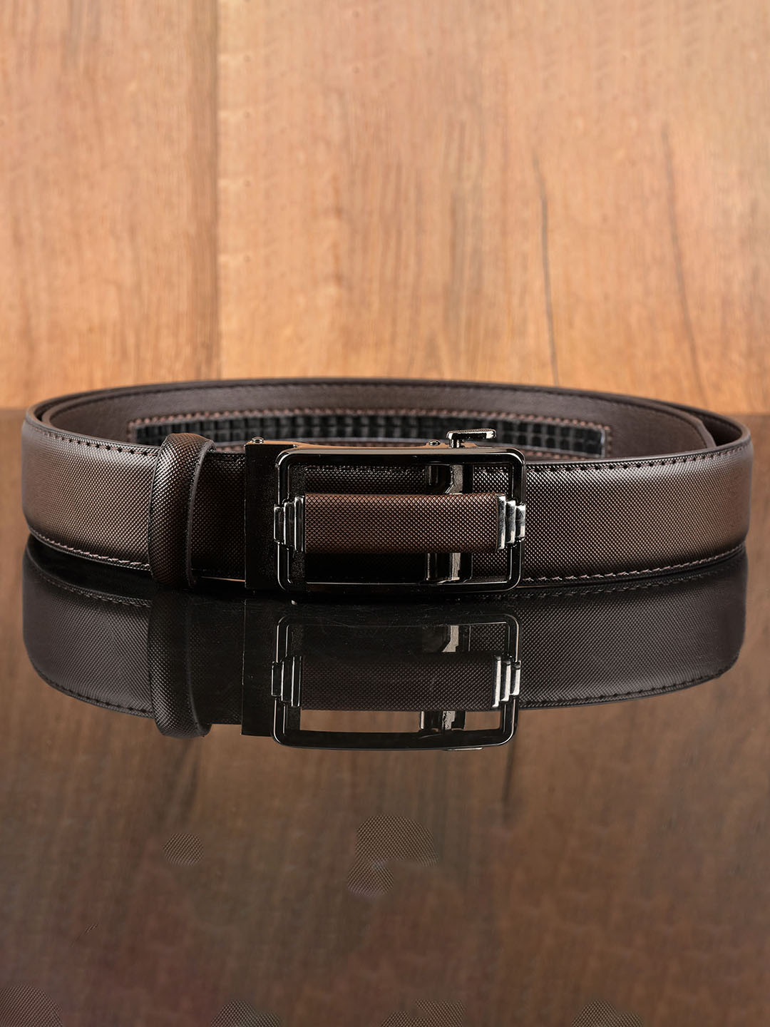 

BuckleUp Men Brown Textured Belt