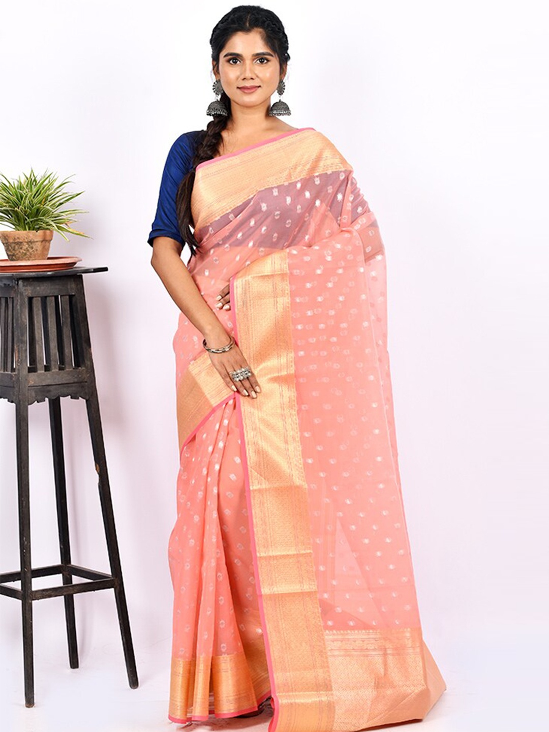 

AllSilks Pink & Gold-Toned Woven Design Kora Silk Cotton Saree