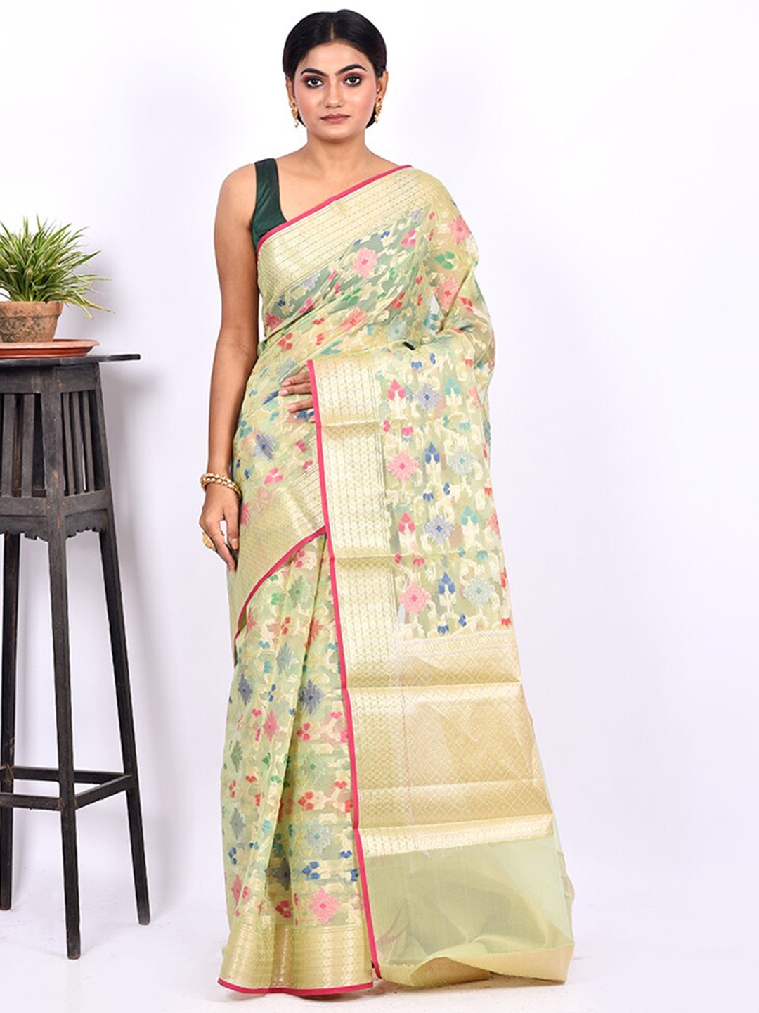 

AllSilks Green & Cream-Coloured Woven Design Zari Kora Silk Cotton Saree