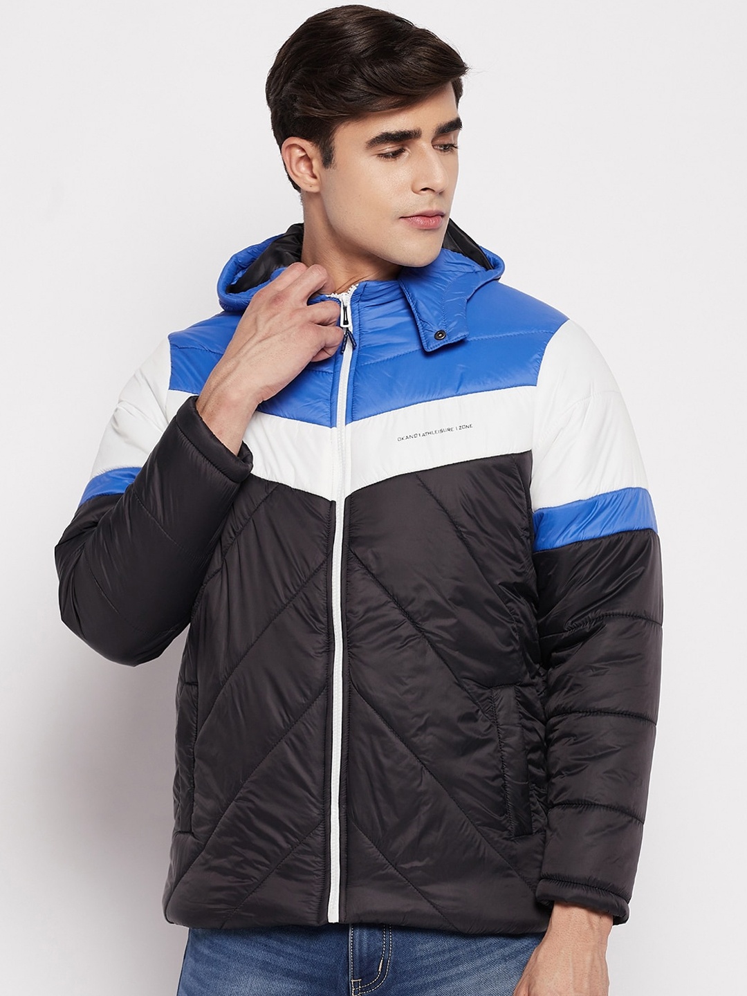 

Okane Men Blue Colourblocked Lightweight Padded Jacket