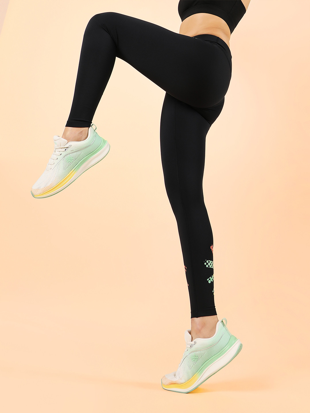 CULT Women Ombre Logo Print Absolute Fit Sports Tights