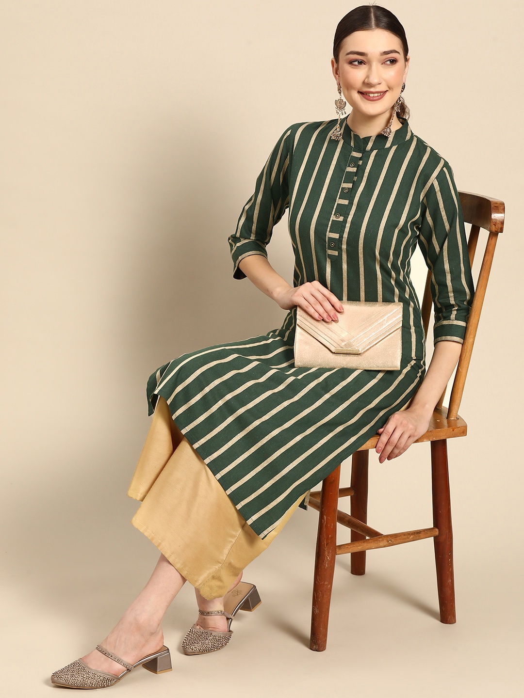 

Sangria Women Green & Beige Striped Kurta