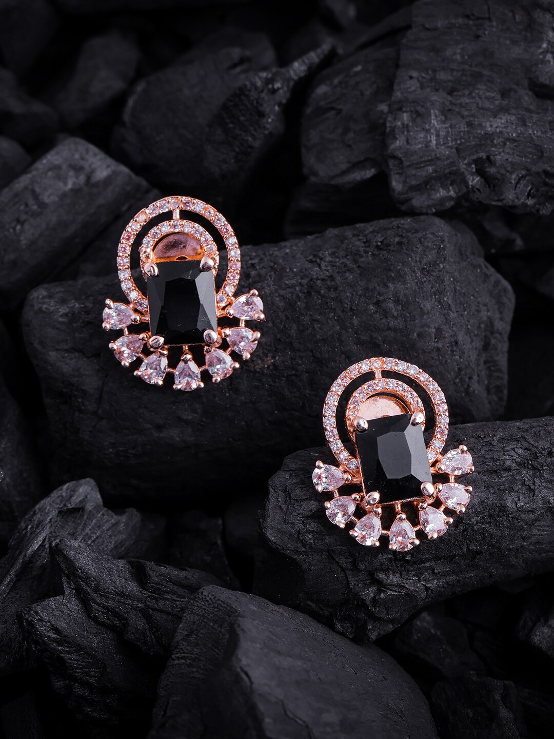 

Brandsoon Rose Gold-Plated Classic Studs Earrings