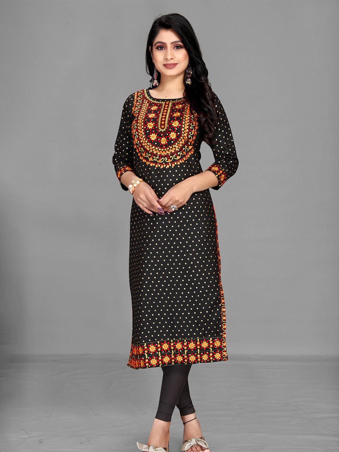 

MARUTI ART Women Black Embroidered Thread Work Kurta