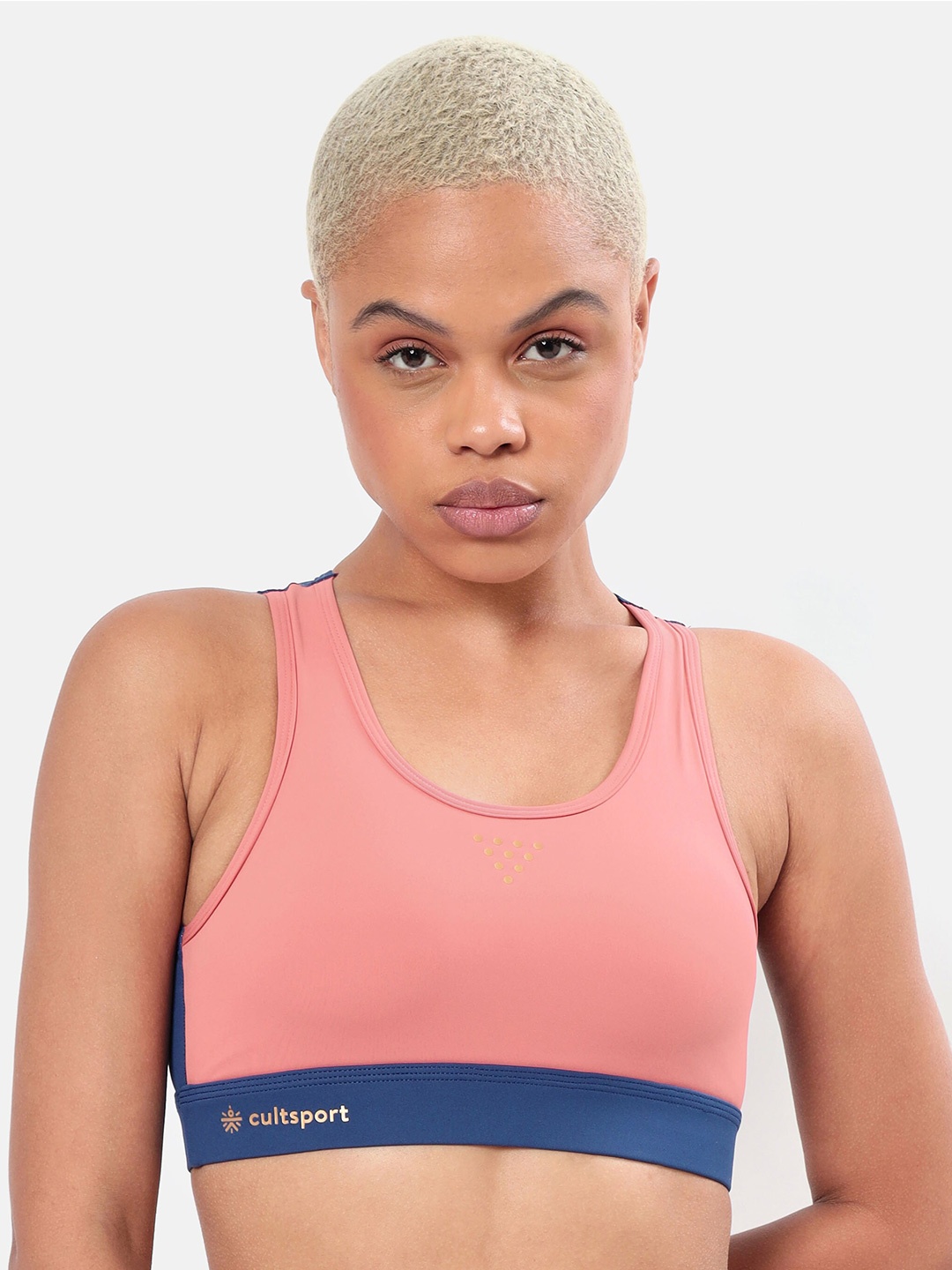 

CULT Colourblocked Lightly Padded Medium Impact Sports Bra 700390, Peach