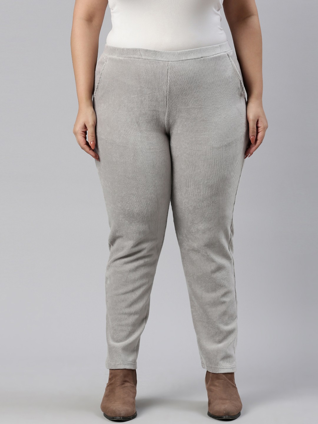 

Go Colors Plus Women Grey Cotton Solid Slim Fit Jeggings