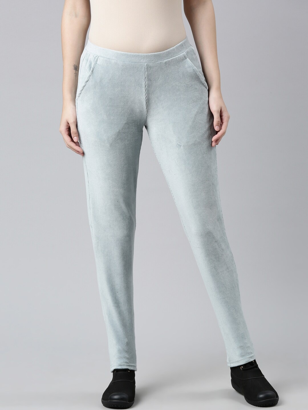 

Go Colors Women Blue Cotton Solid Slim Fit Jeggings