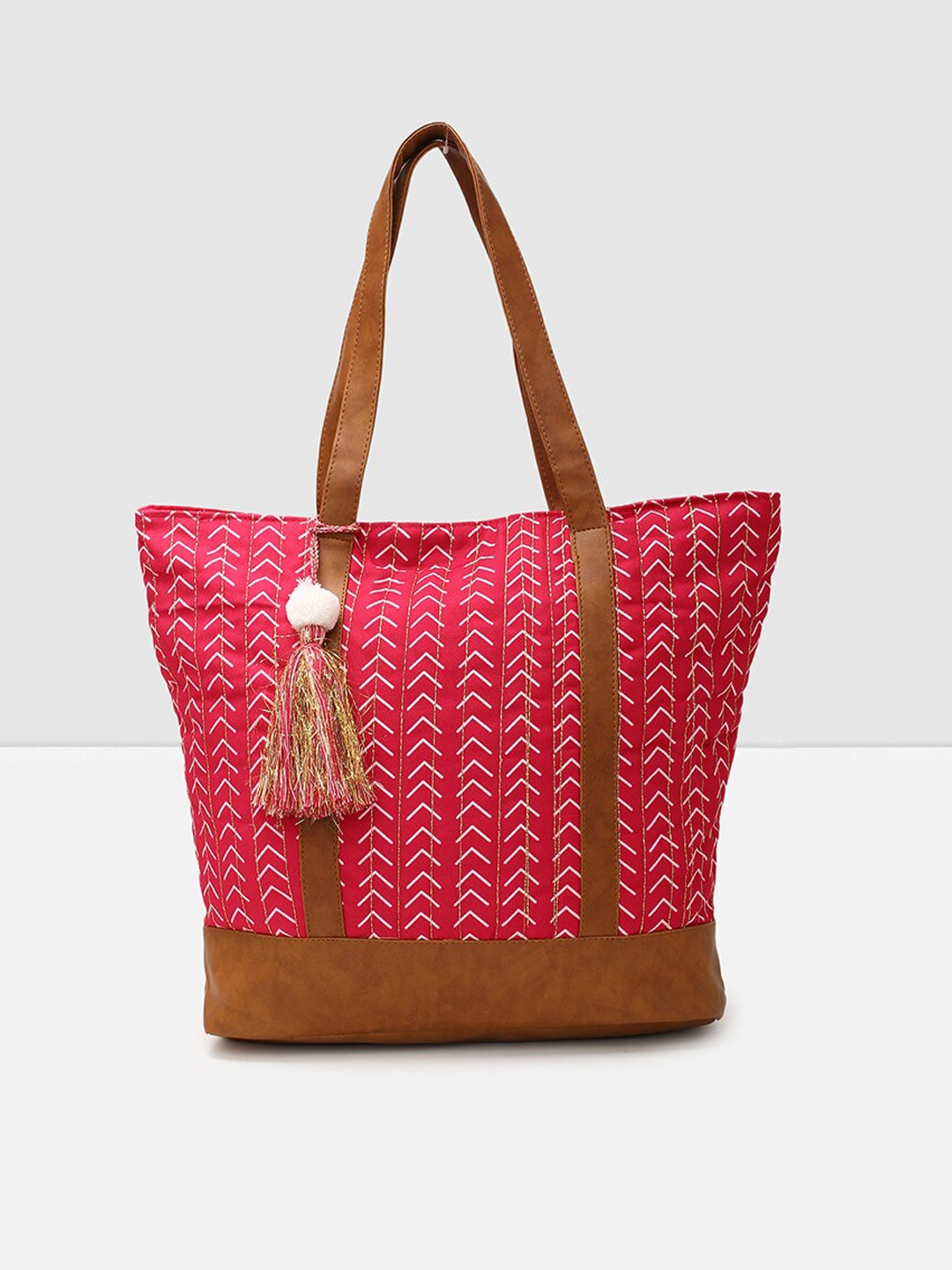 

max Pink Cotton Geometric Oversized Shopper Shoulder Bag with Tasselled