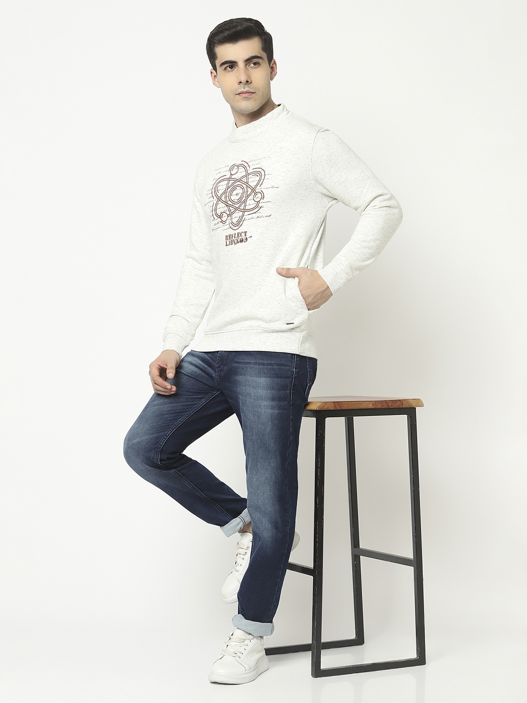 

Crimsoune Club Men Off White Printed Sweatshirt
