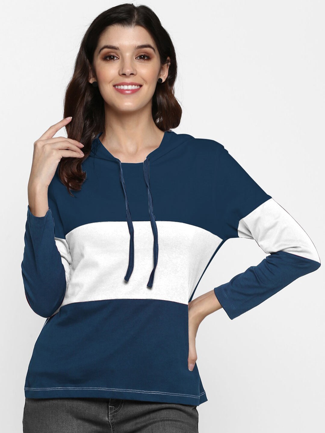 

SHARKTRIBE Women Navy Blue & White Colourblocked Top