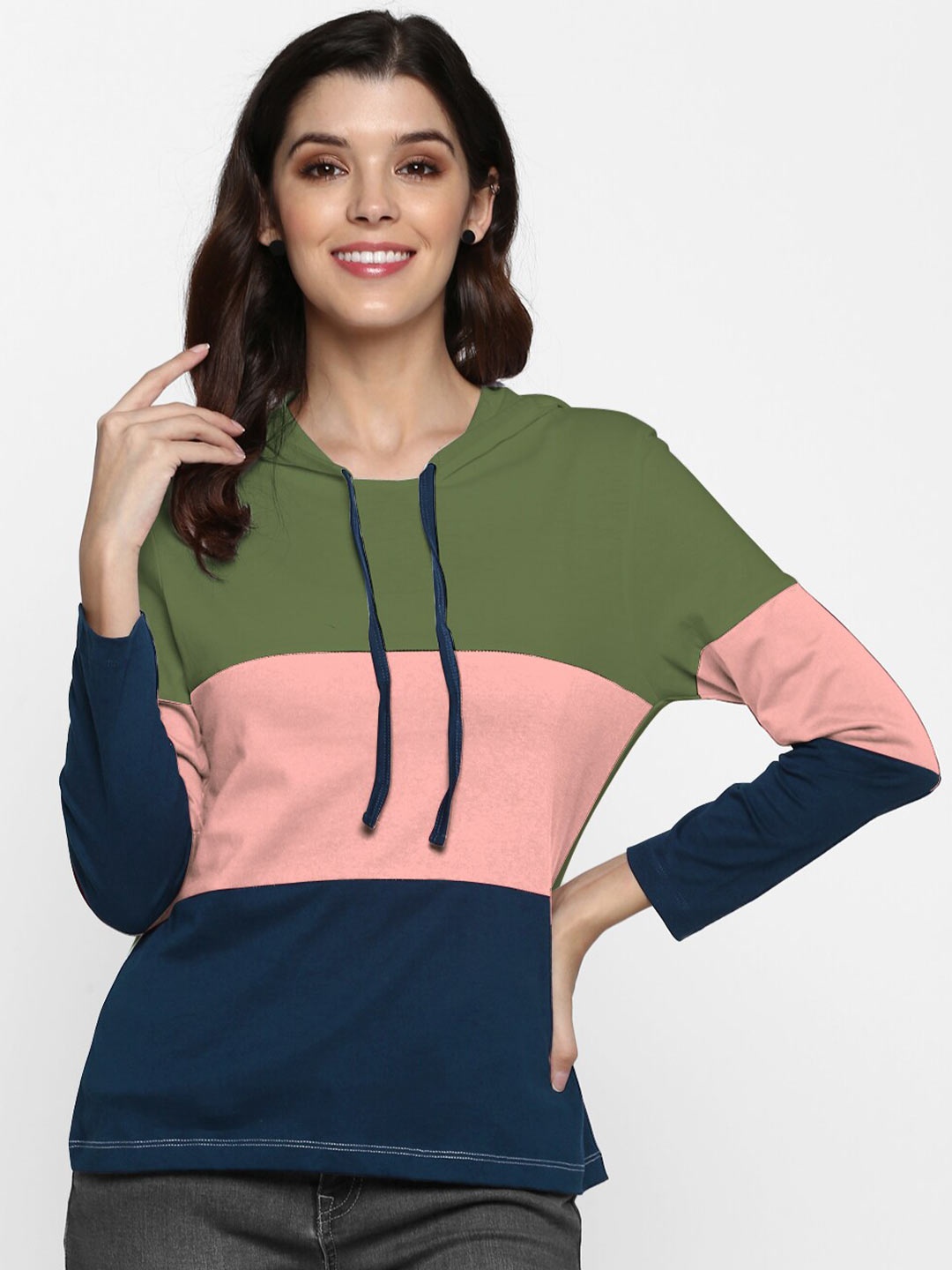 

SHARKTRIBE Women Green & Peach-Coloured Colourblocked Top