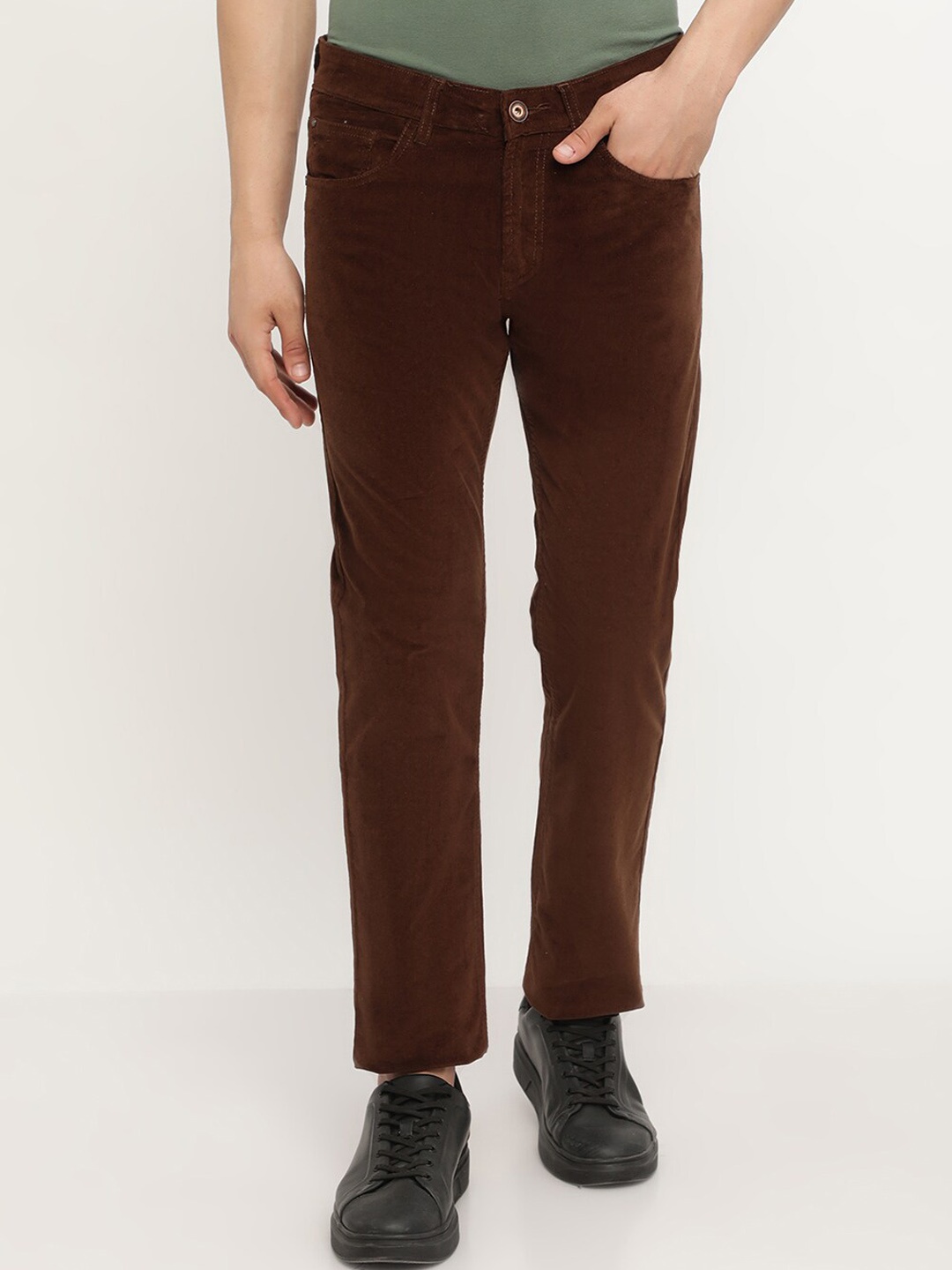 

Octave Men Brown Solid Cotton Chinos Trousers