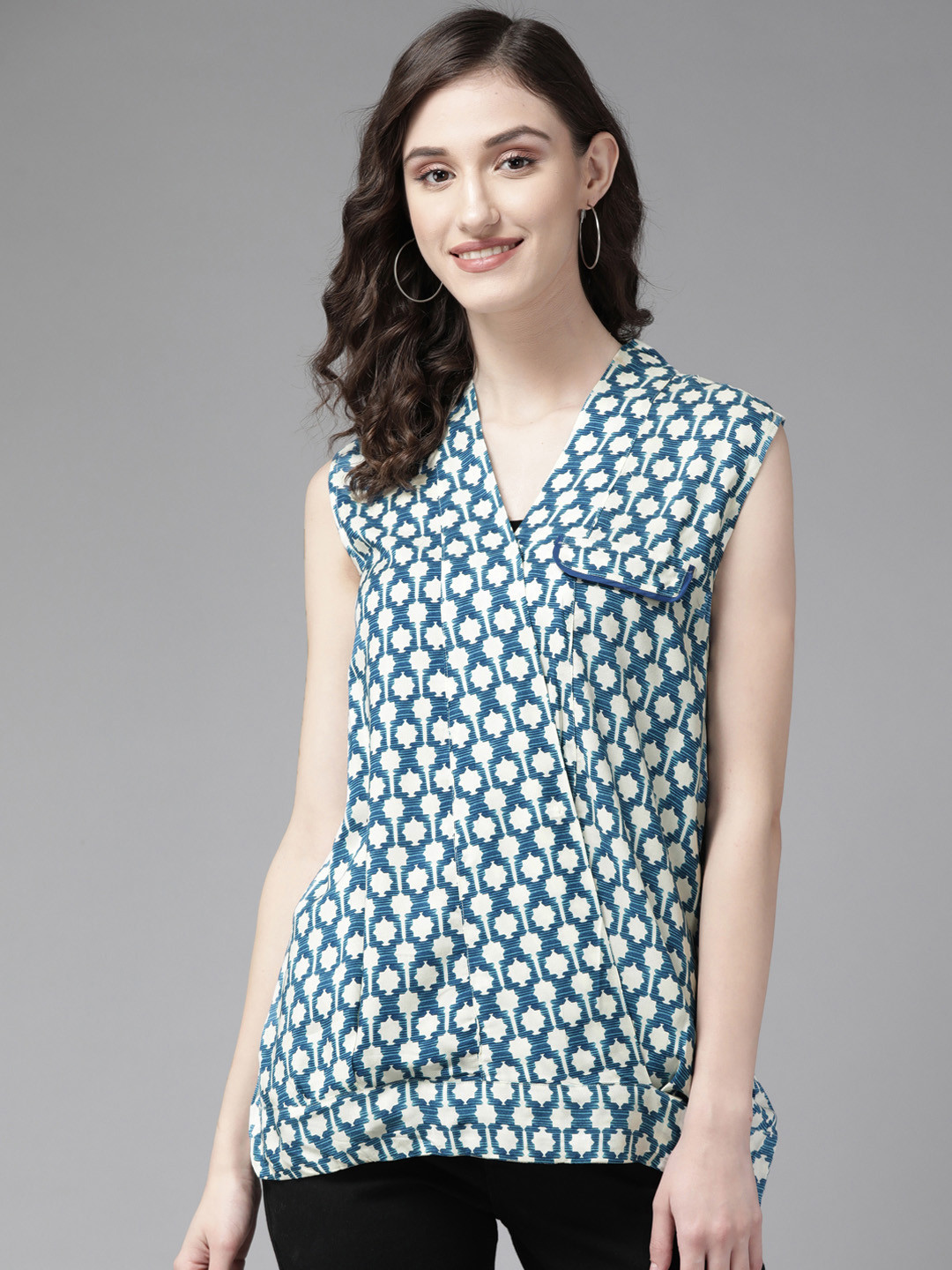 

Aarika Women Blue & White Geometric Print Georgette Top