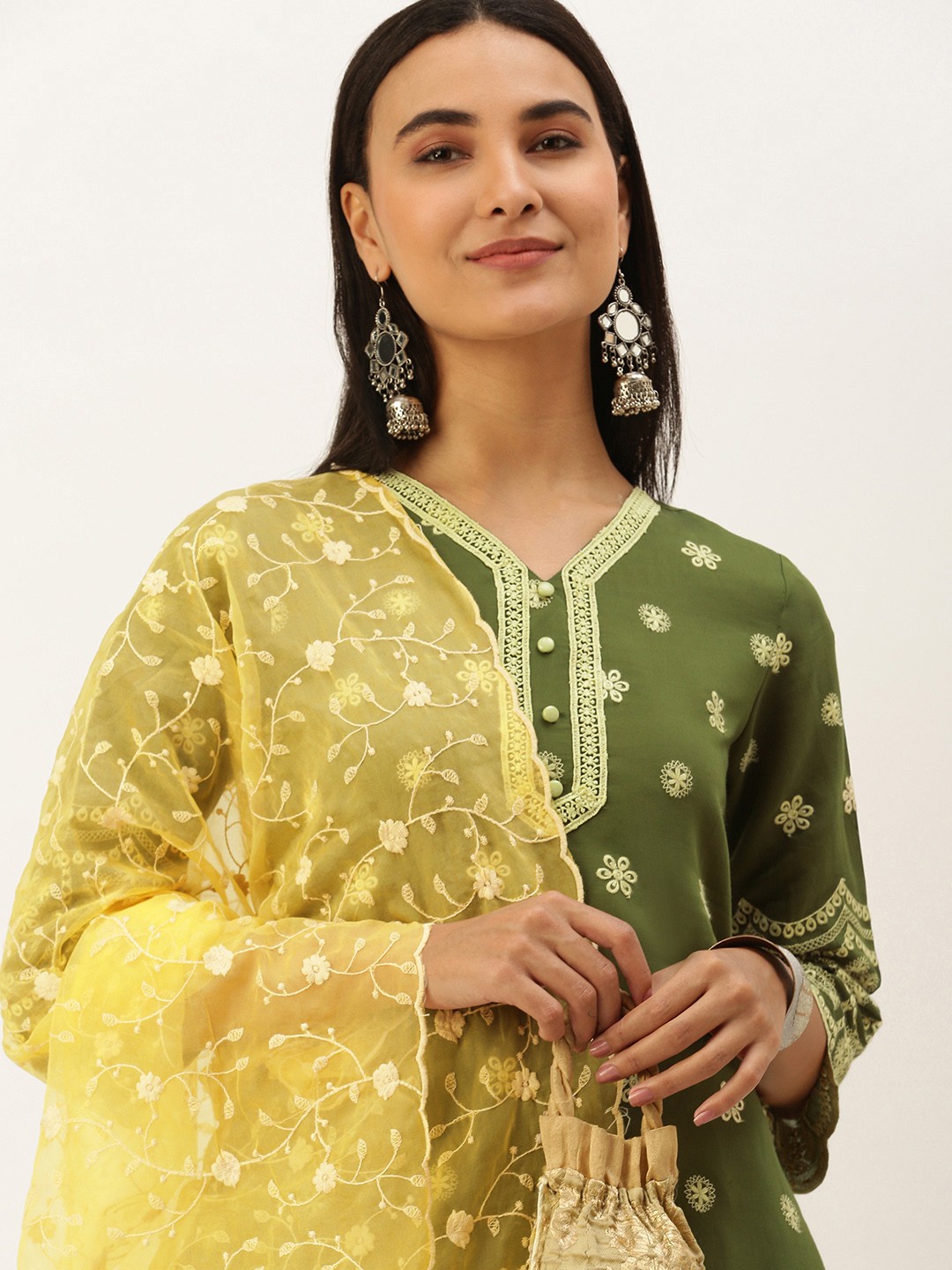 

HEEPOSH Women Green Ethnic Motifs Embroidered Thread Work Kurta with Trousers & With Dupatta