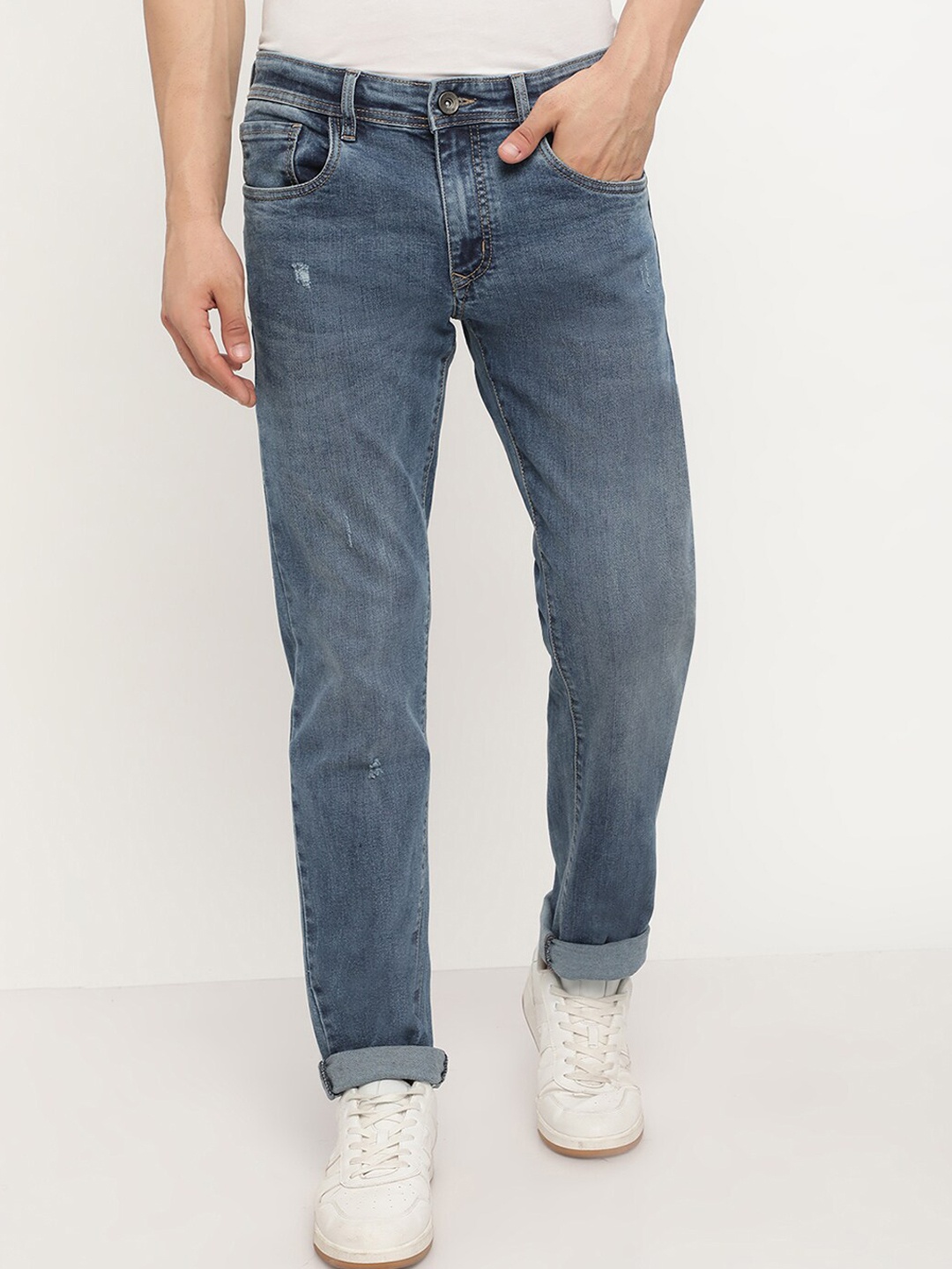 

Octave Men Blue Low Distress Light Fade Stretchable Jeans
