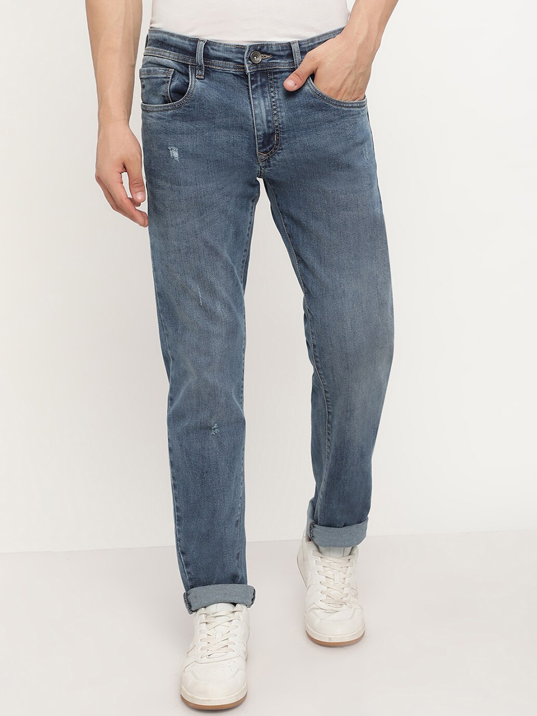 

Octave Men Blue Low Distress Light Fade Stretchable Jeans