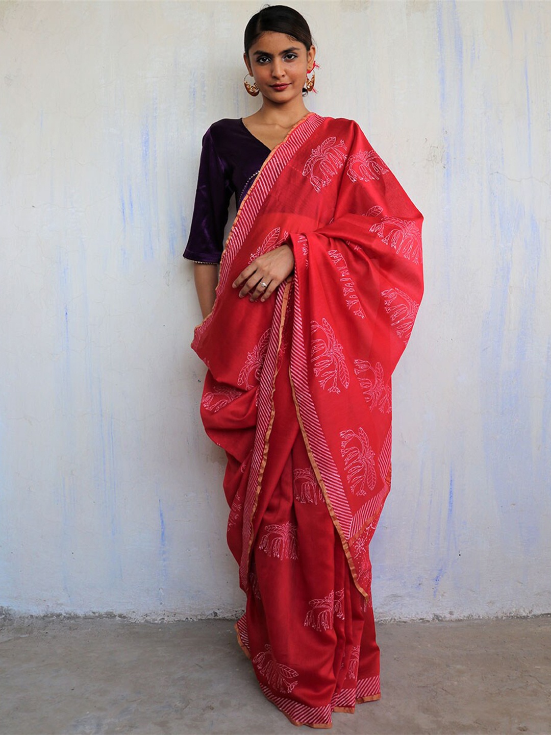

Chidiyaa Red & White Ethnic Motifs Printed Zari Pure Silk Chanderi Saree