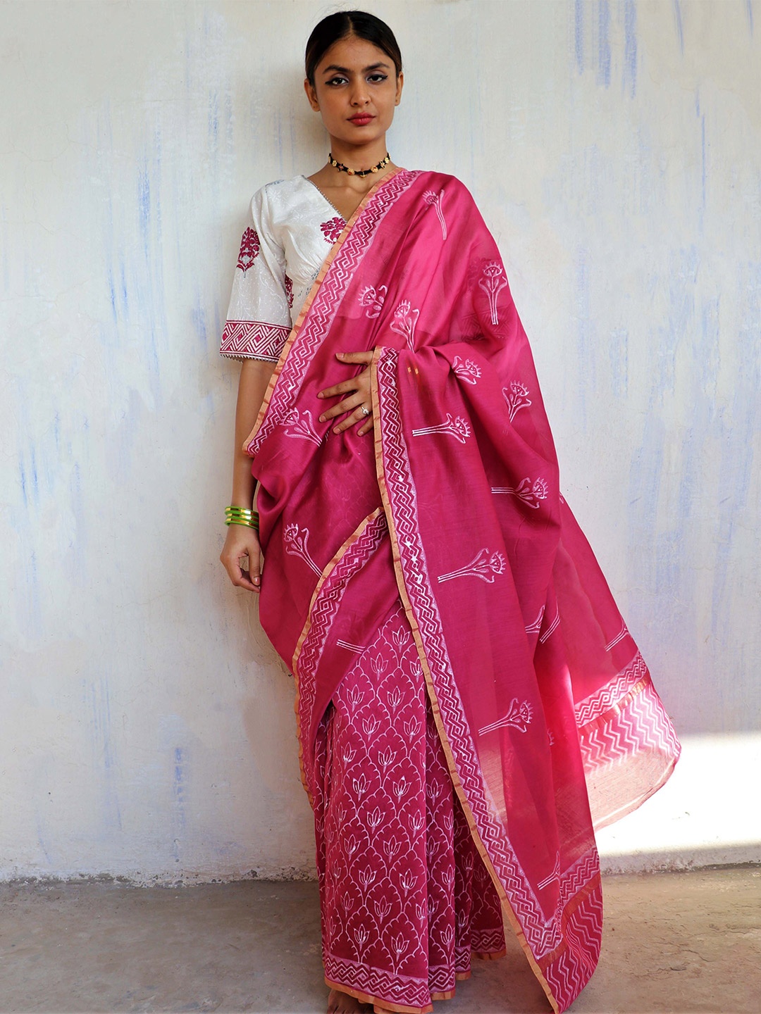 

Chidiyaa Pink & White Ethnic Motifs Printed Zari Pure Silk Chanderi Saree