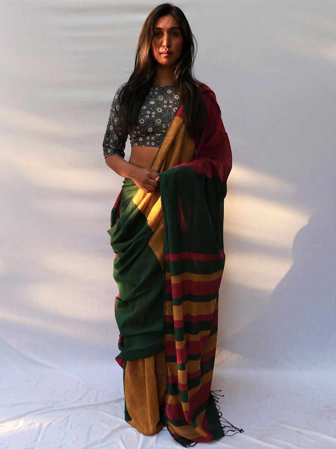 

Chidiyaa Green & Maroon Colourblocked Pure Cotton Saree