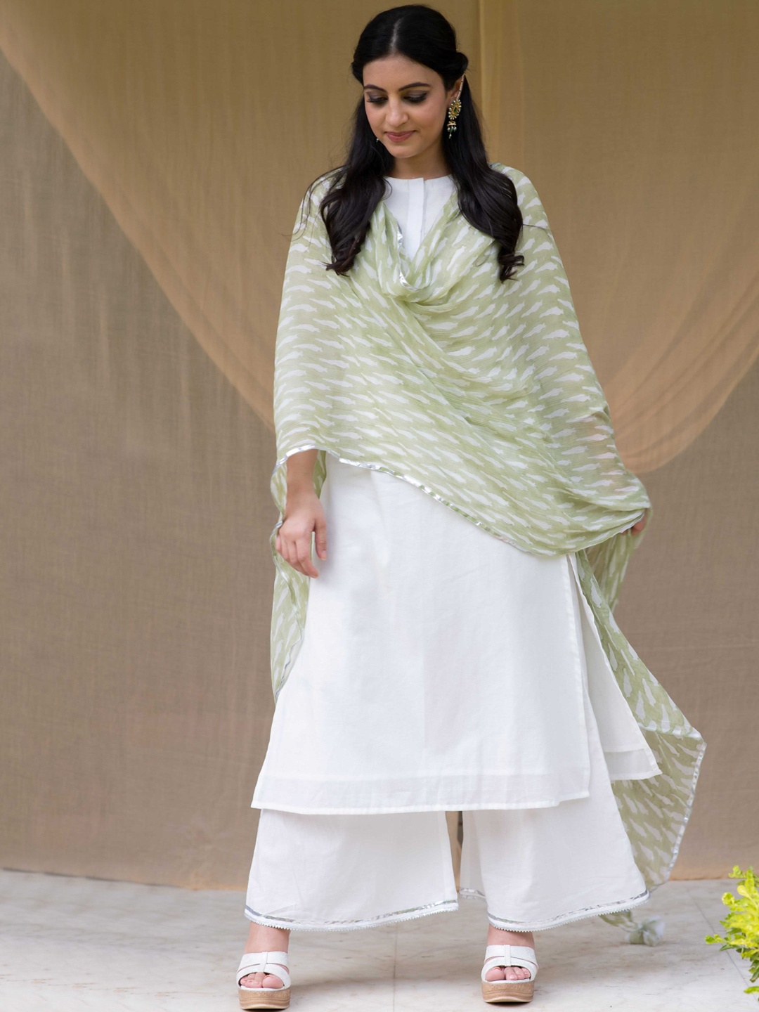

Kapraaha Women White Pure Cotton Kurta with Palazzos & With Dupatta