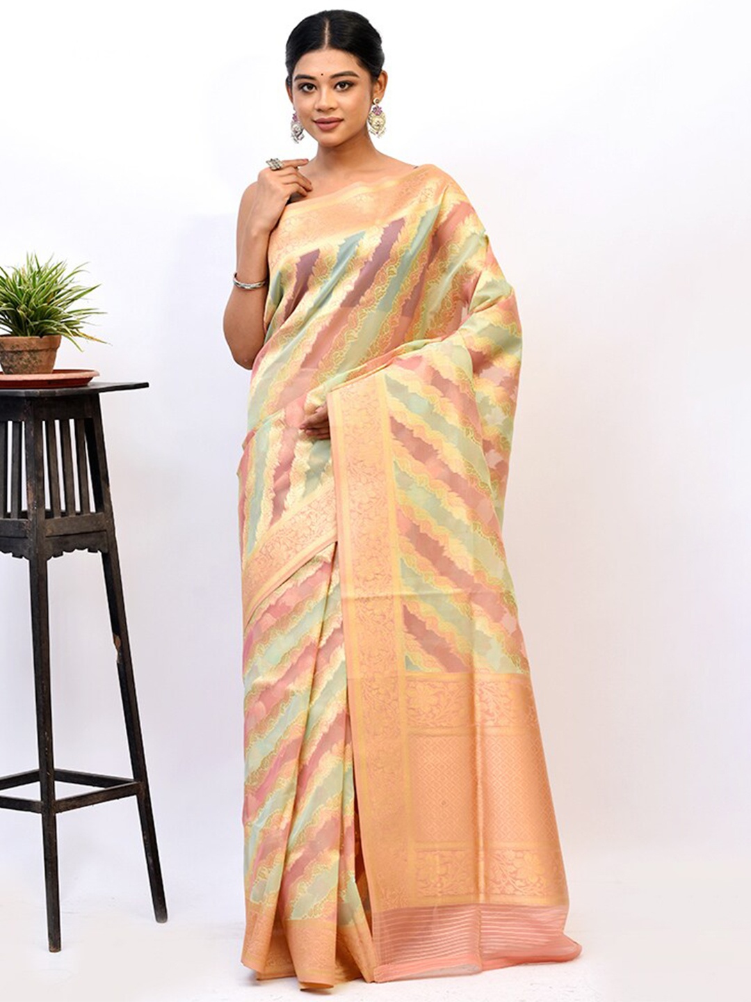 

AllSilks Cream-Coloured & Gold-Toned Woven Design Zari Kora Silk Cotton Saree
