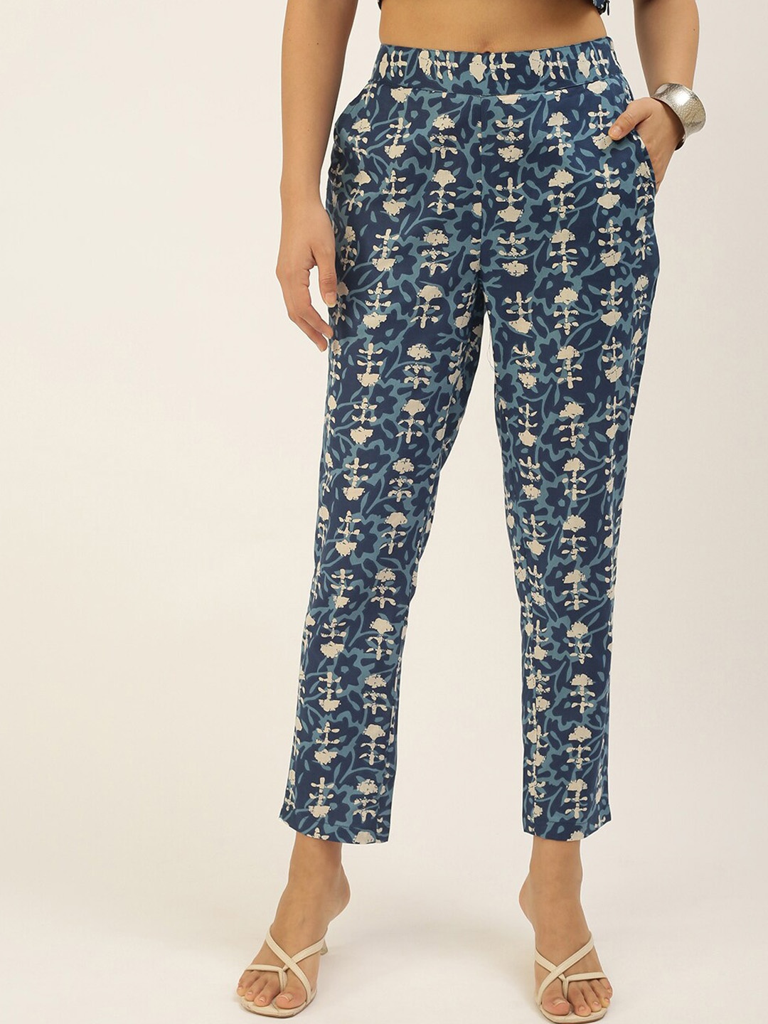 

De Moza Women Cotton Floral Printed Trousers, Navy blue