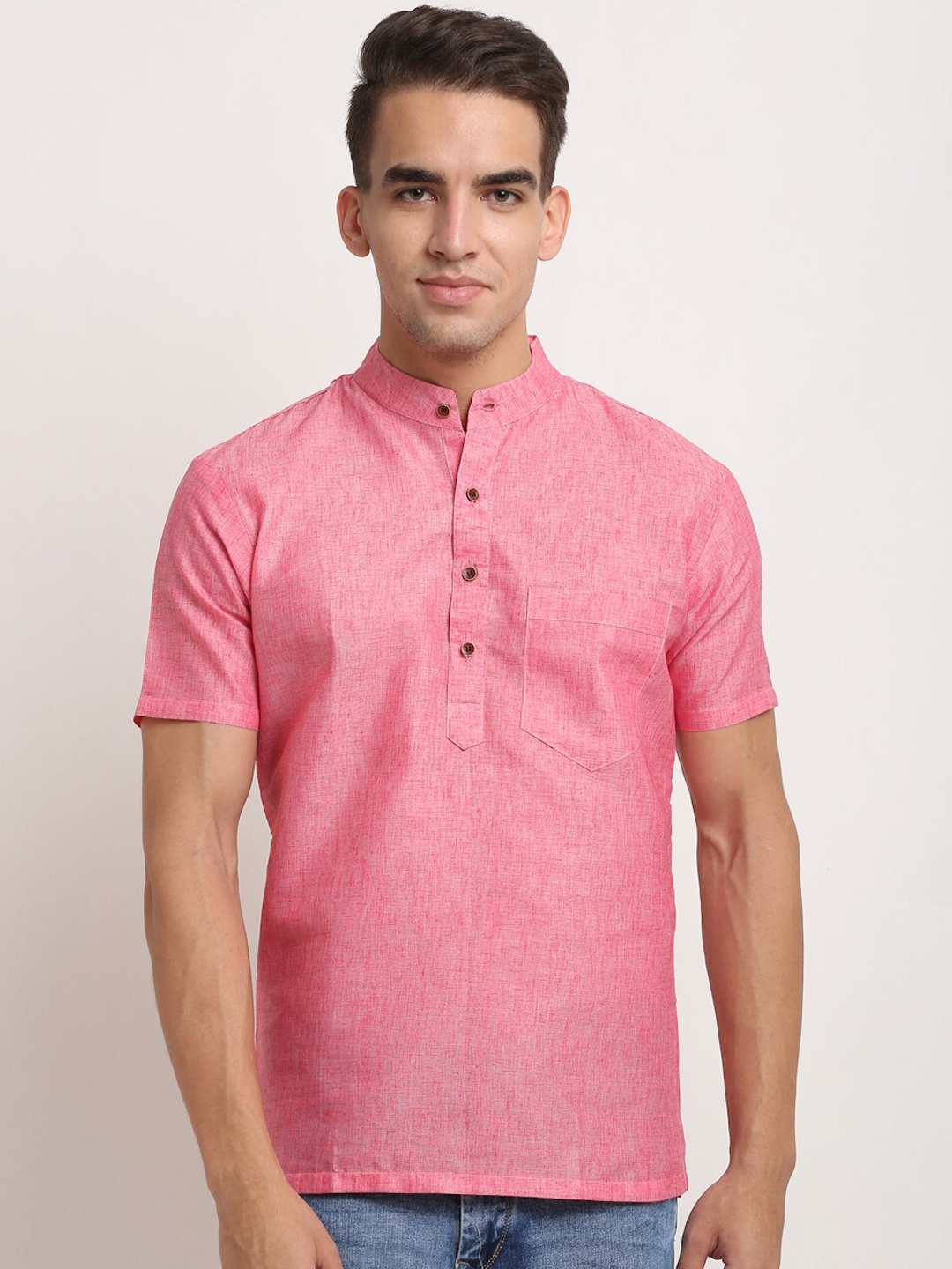 

Aarsha Men Pink Solid Pure Cotton Kurta