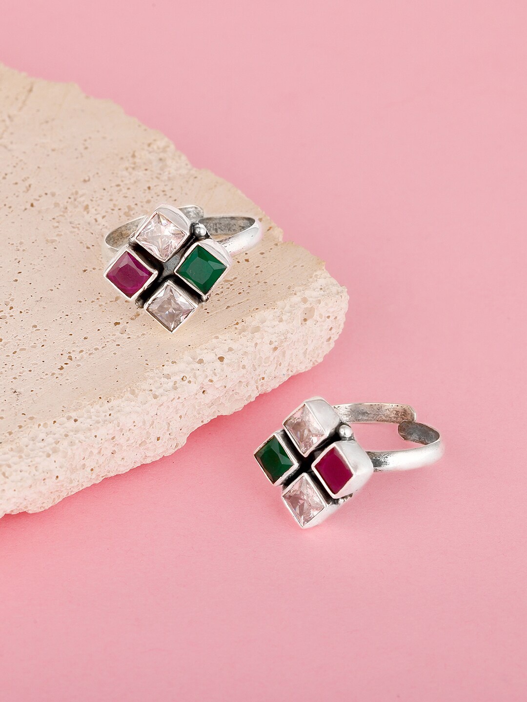 

GIVA Pair Of 1 92.5 Sterling Silver Silver-Toned Pink & Green Stone-Studded Toe Ring