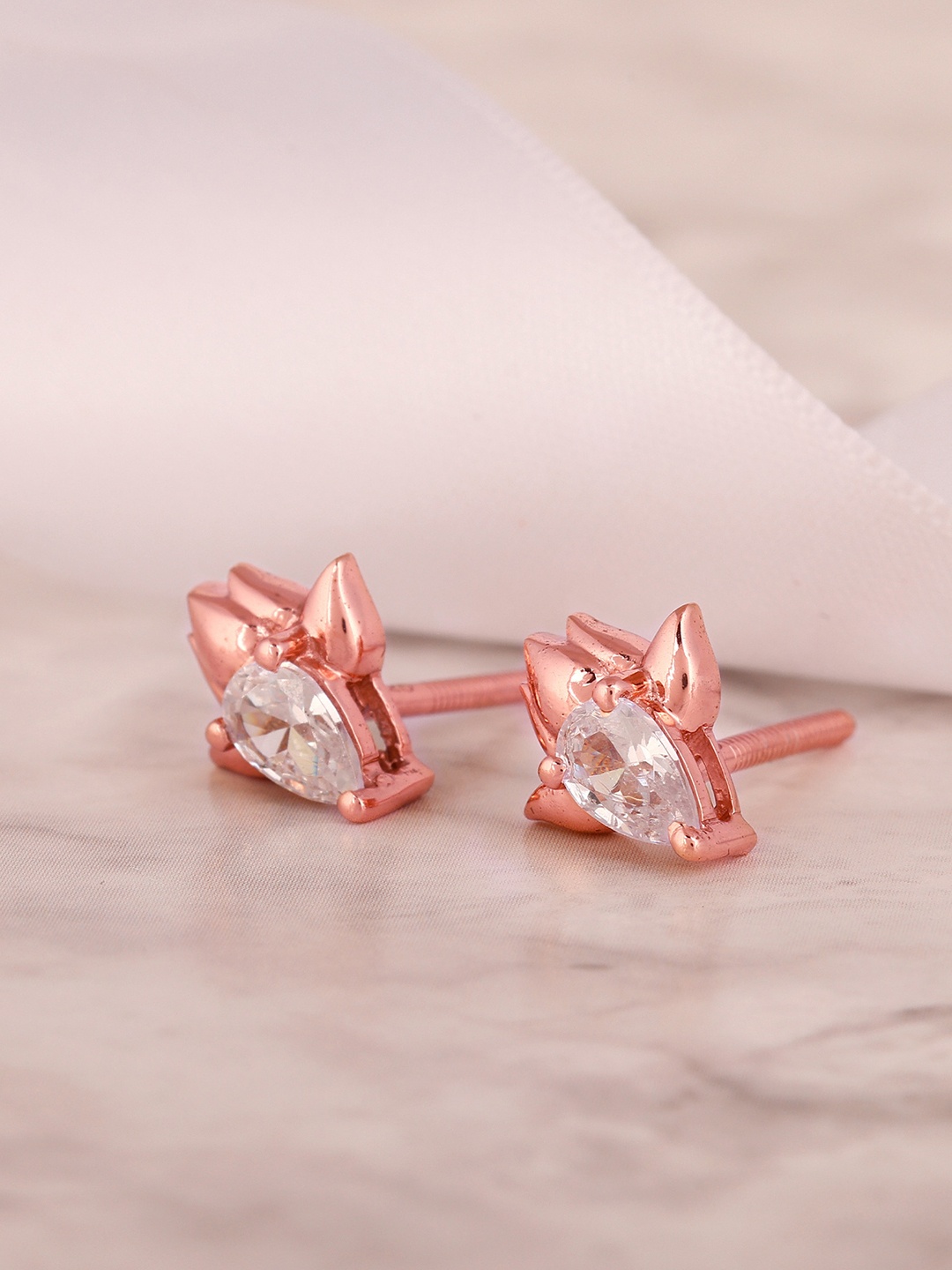 

GIVA Rose Gold & White Rose Gold Plated Contemporary Studs Earrings