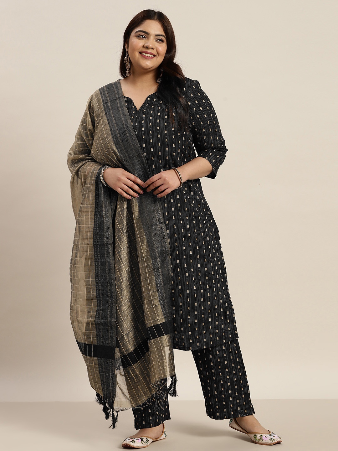 

Sztori Plus Size Striped Woven Design Kurta with Trousers & Dupatta, Black