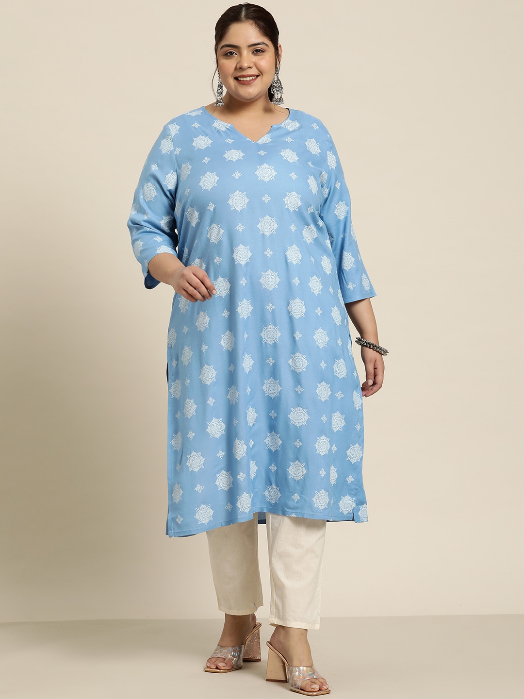 

Sztori Plus Size Ethnic Motifs Printed Straight Kurta, Blue
