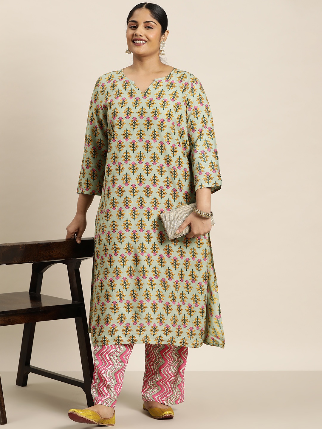 

Sztori Plus Size Floral Print Kurta with Palazzos, Green