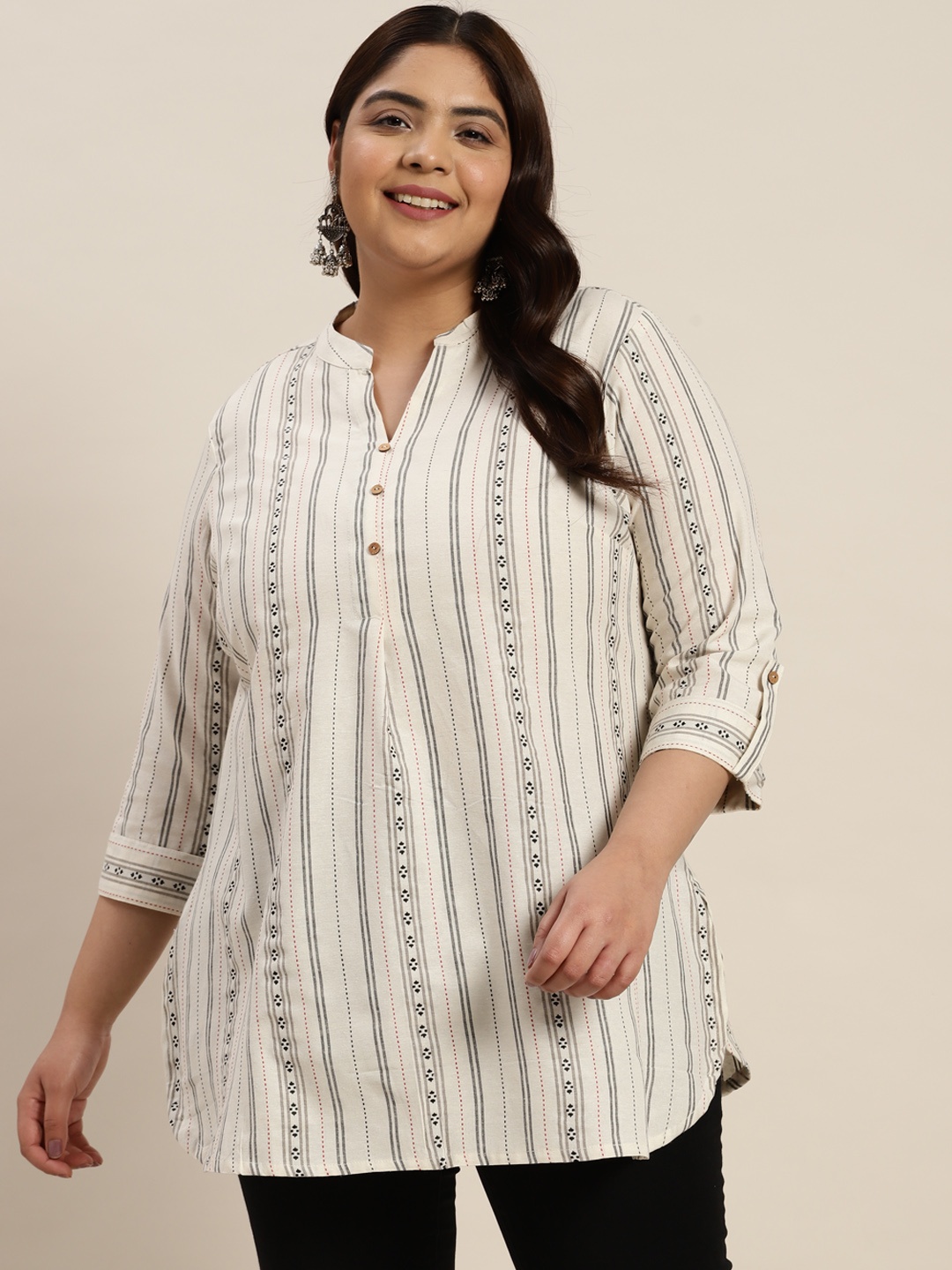 

Sztori Plus Size Woven Design Roll-Up Sleeve Kurti, Off white