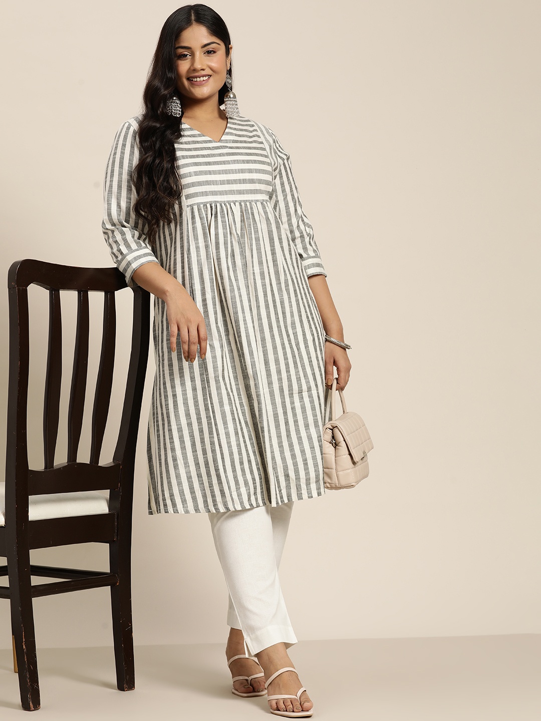 

Sztori Plus Size Pleated Detailed Striped A-Line Kurta, Grey