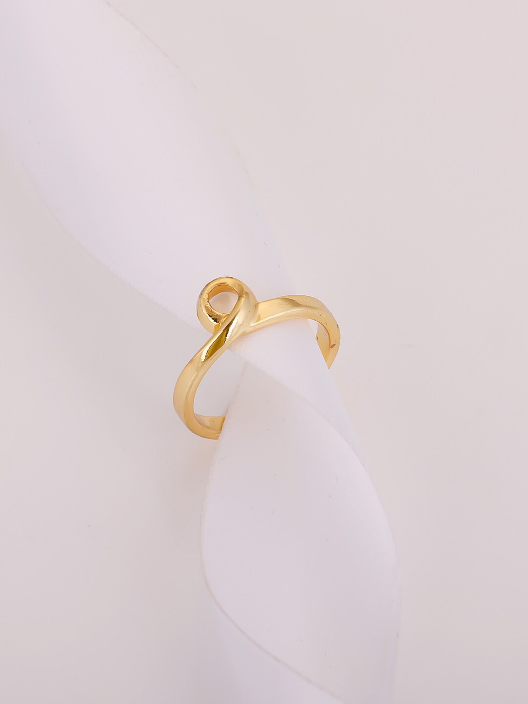 

GIVA Women 92.5 Sterling Silver Gold-Plated Twisted Finger Ring