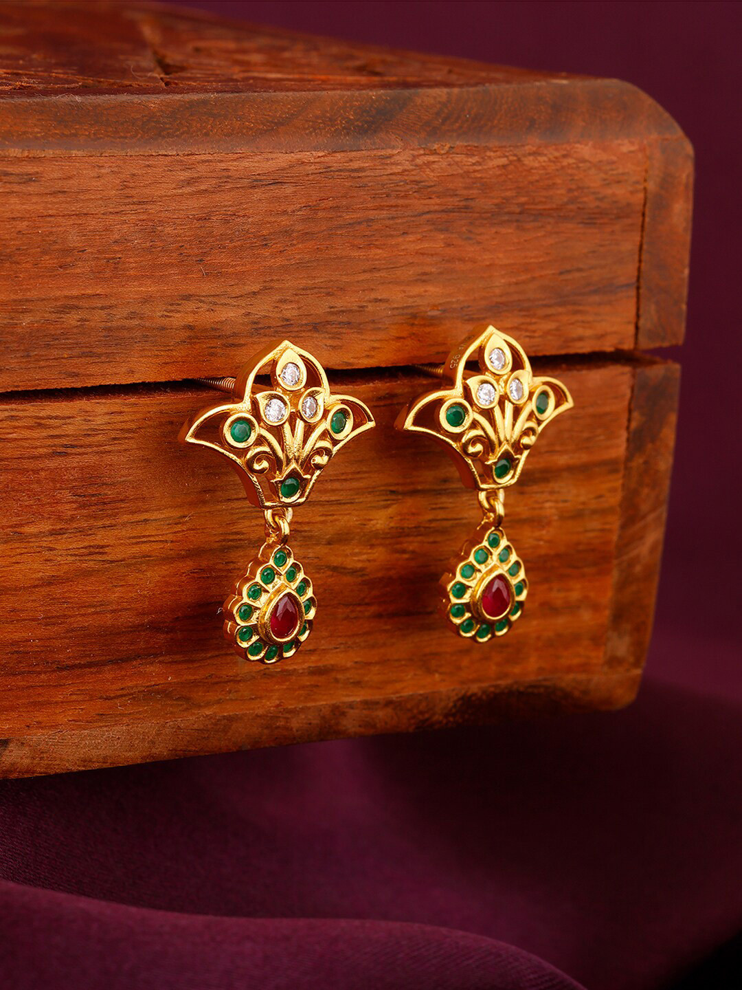 

GIVA Gold-Plated Contemporary Drop Earrings