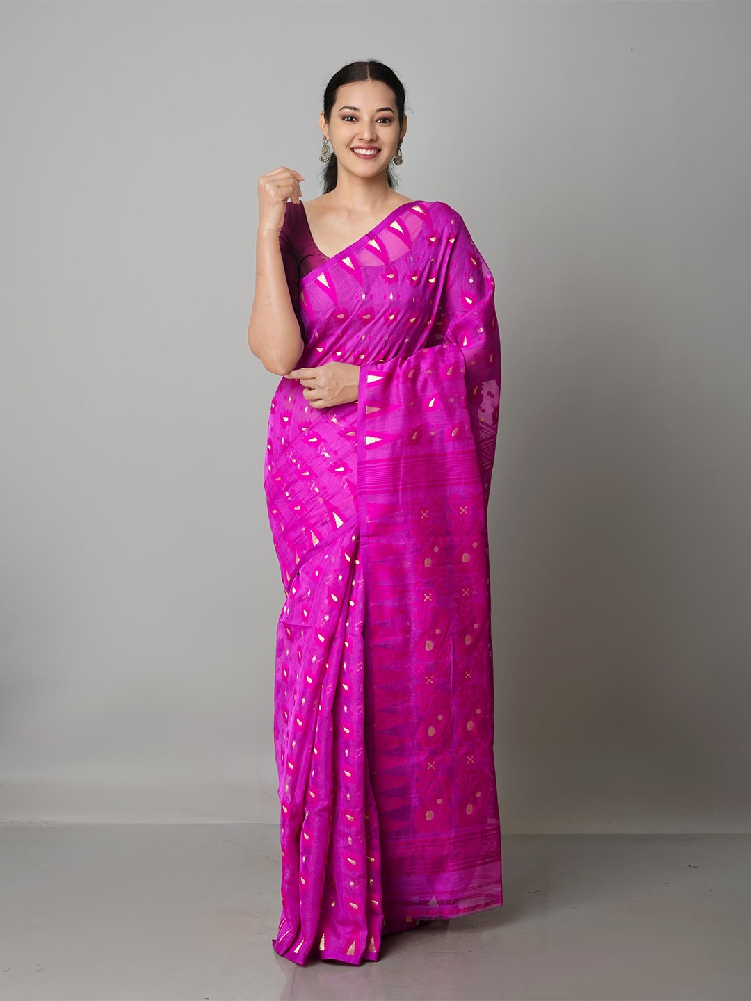 

Unnati Silks Purple & Gold-Toned Woven Design Handloom Jamdani Zari Saree