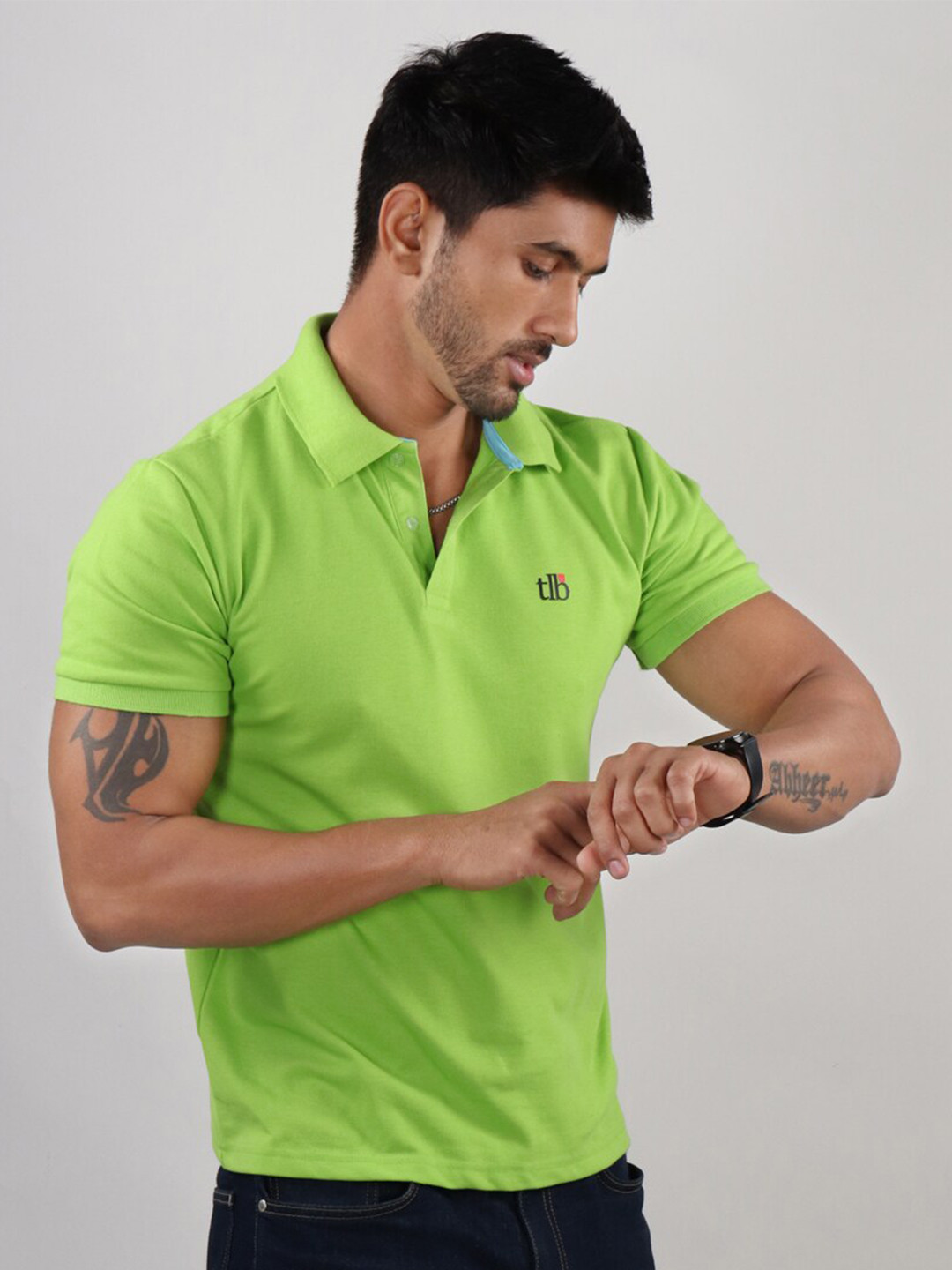 

The Label Bar Men Lime Green Polo Collar T-shirt