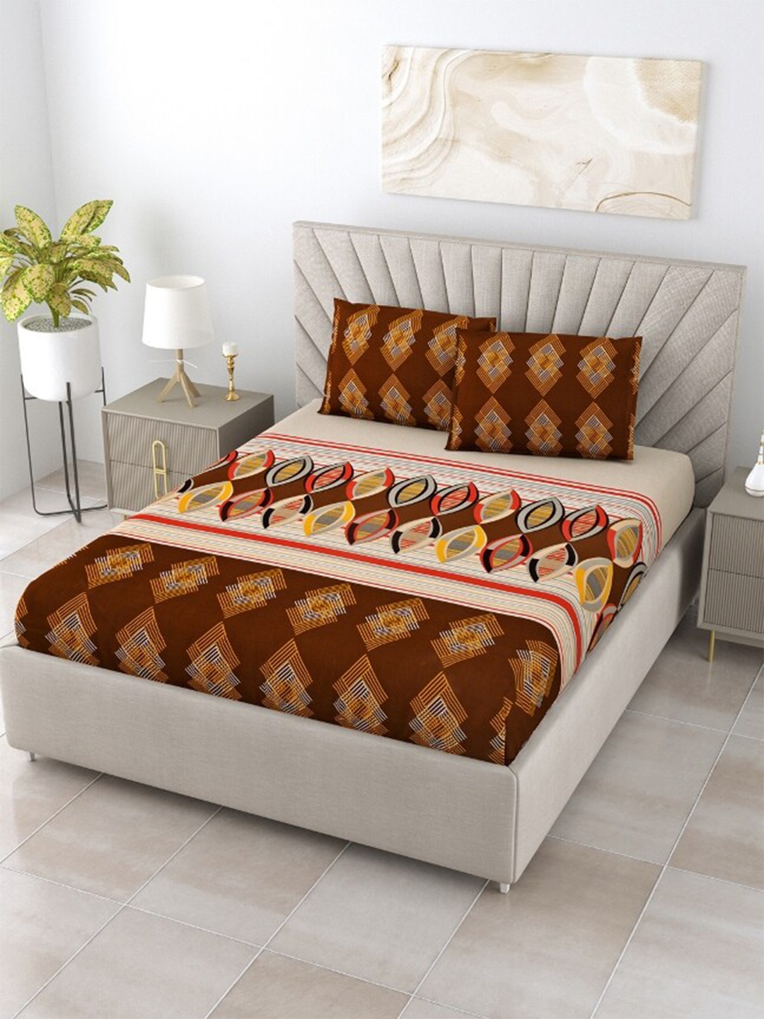 

Salona Bichona Yellow & White 120 TC King Bedsheet with 2 Pillow Covers