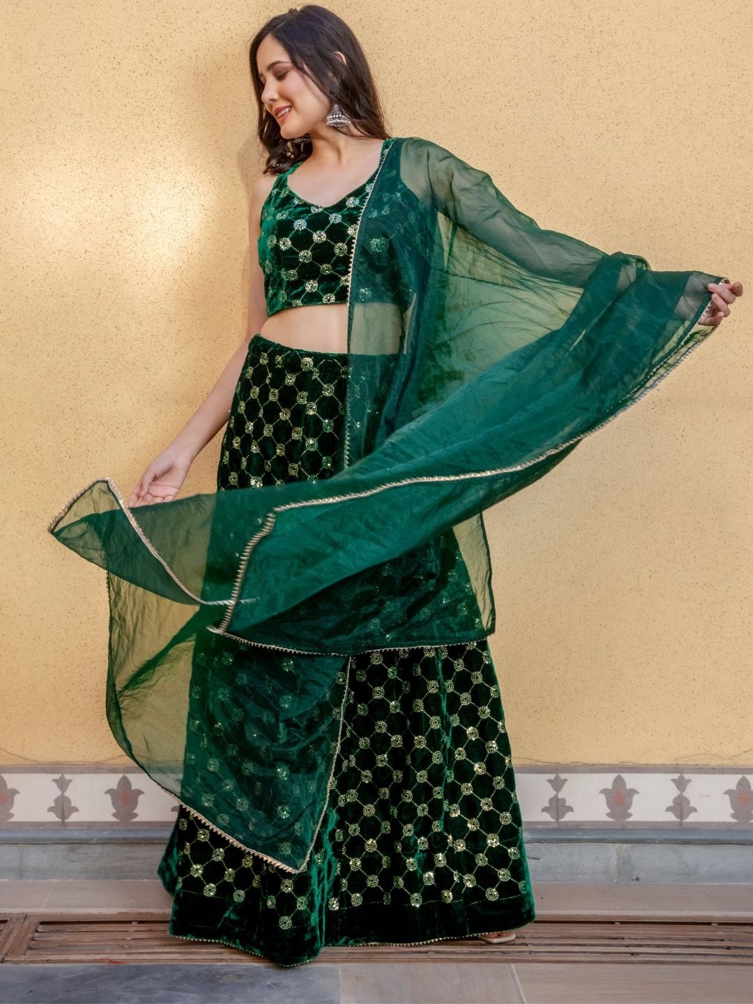 

HOUSE OF JAMOTI Green & Gold-Toned Printed Ready to Wear Lehenga & Blouse With Dupatta