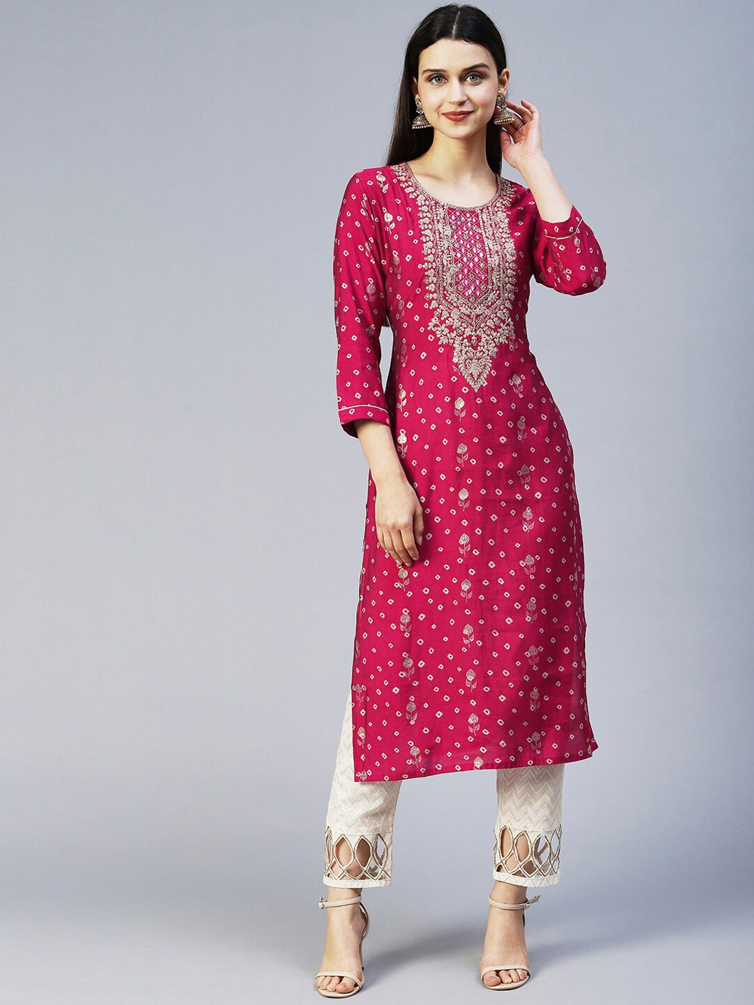 

FASHOR Floral Printed Silk Thread Work Kurta, Magenta