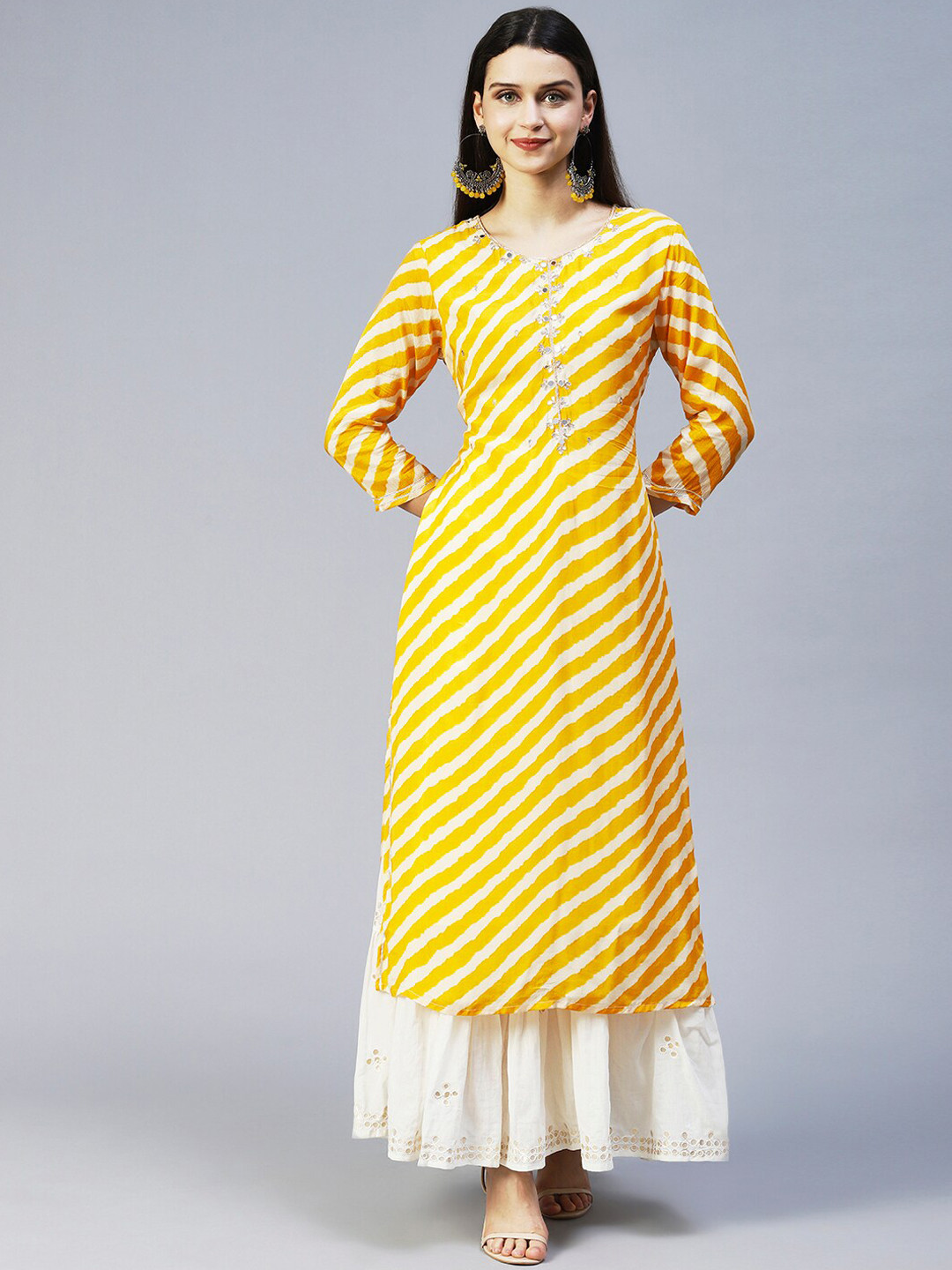 

FASHOR Women Yellow & Cream-Coloured Striped Gotta Patti Kurta