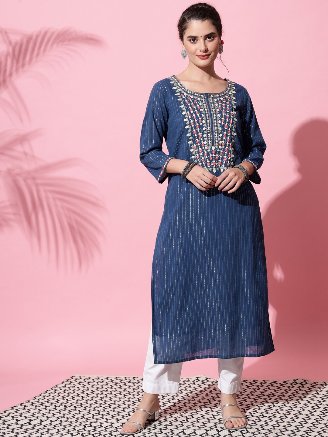 

AMIRAS INDIAN ETHNIC WEAR Women Blue Floral Embroidered Thread Work Cotton Kurta