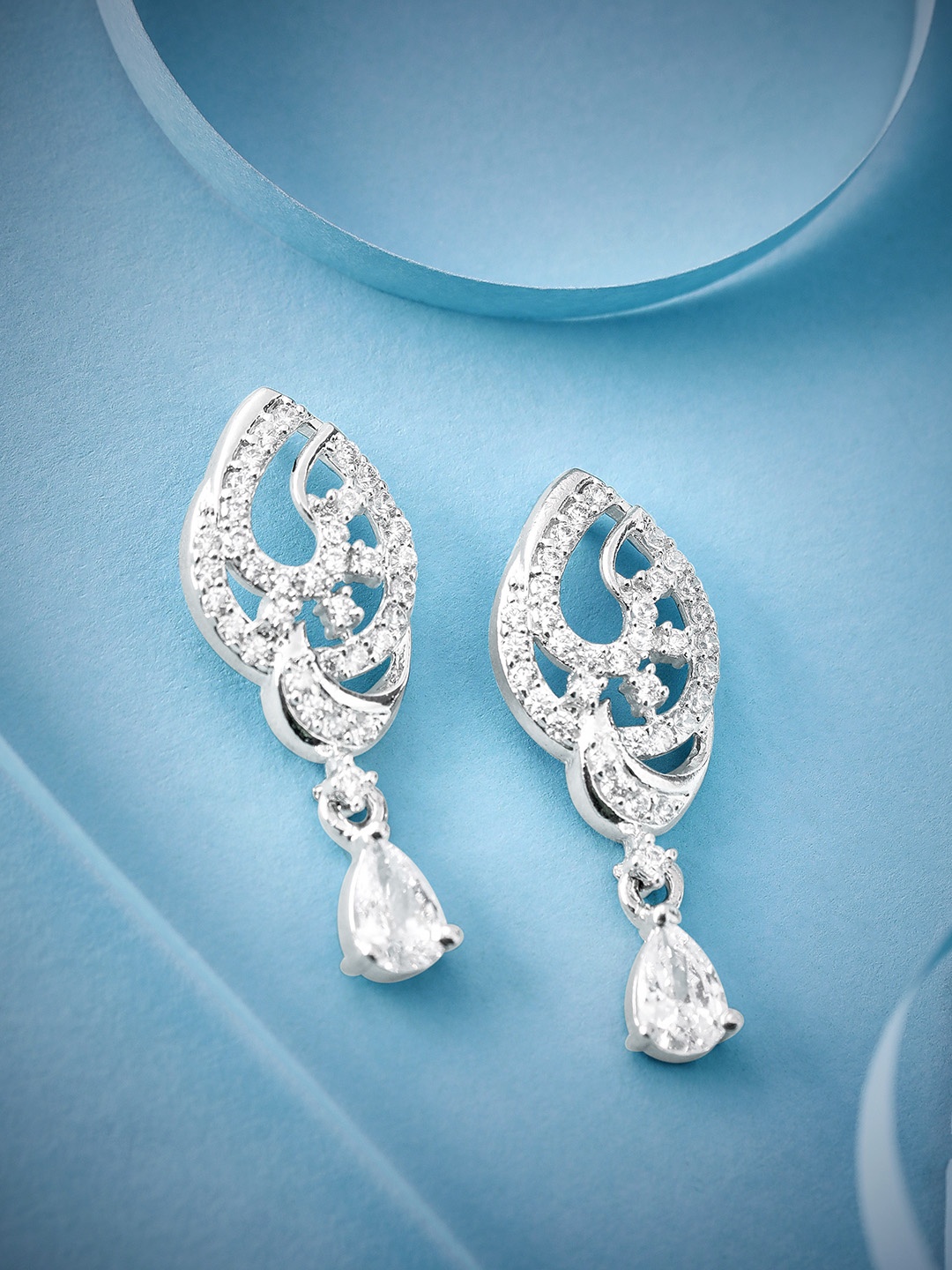 

Rubans 925 Sterling Silver Glittery intricate Drop Earrings