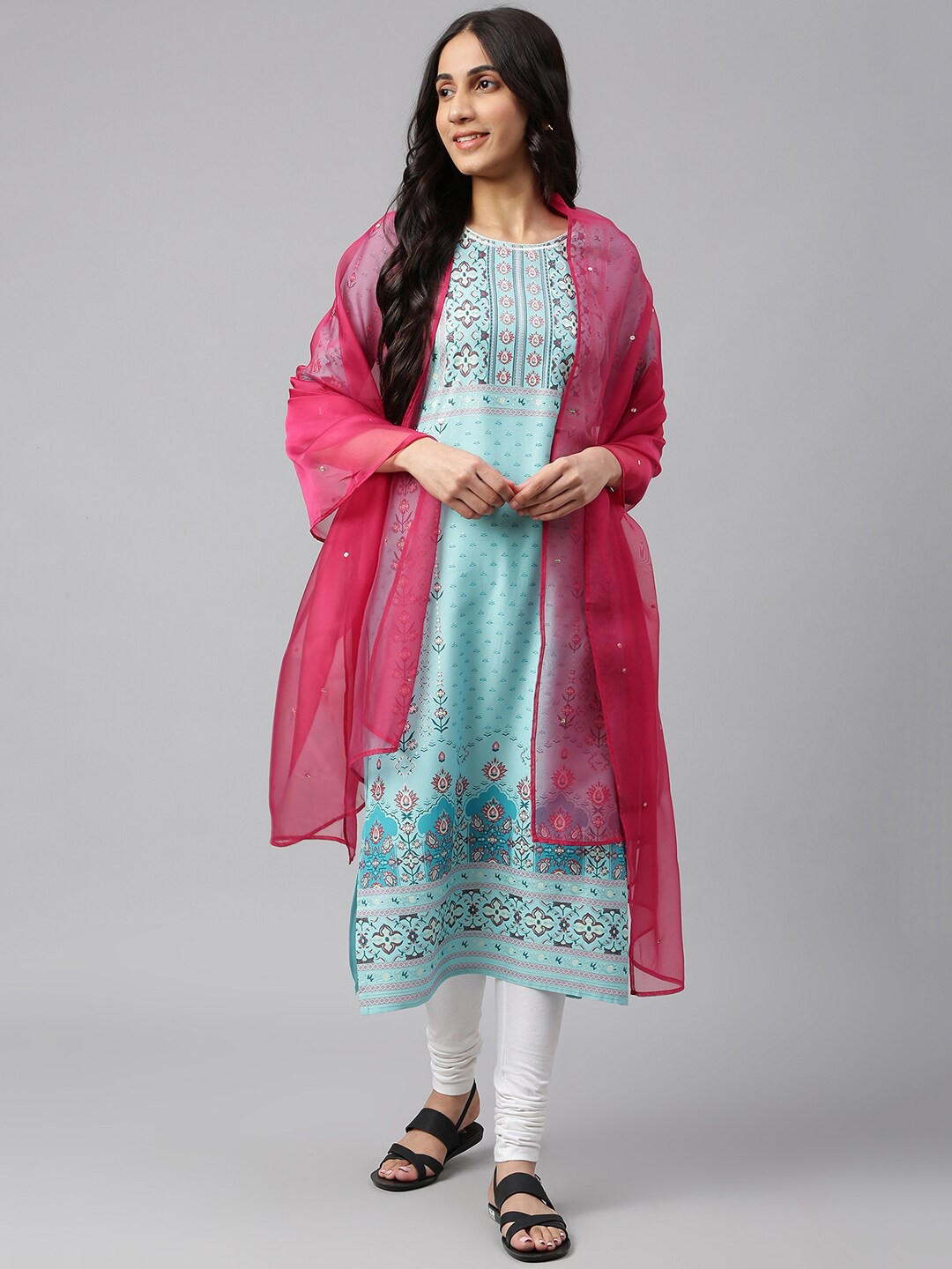 

WISHFUL Women Pink Velvet Dupatta with Sequinned