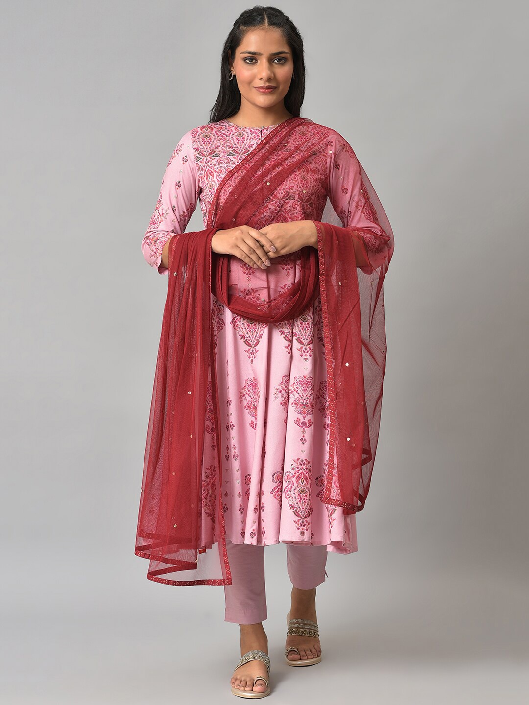 

W Women Maroon Ethnic Motifs Woven Design Dupatta