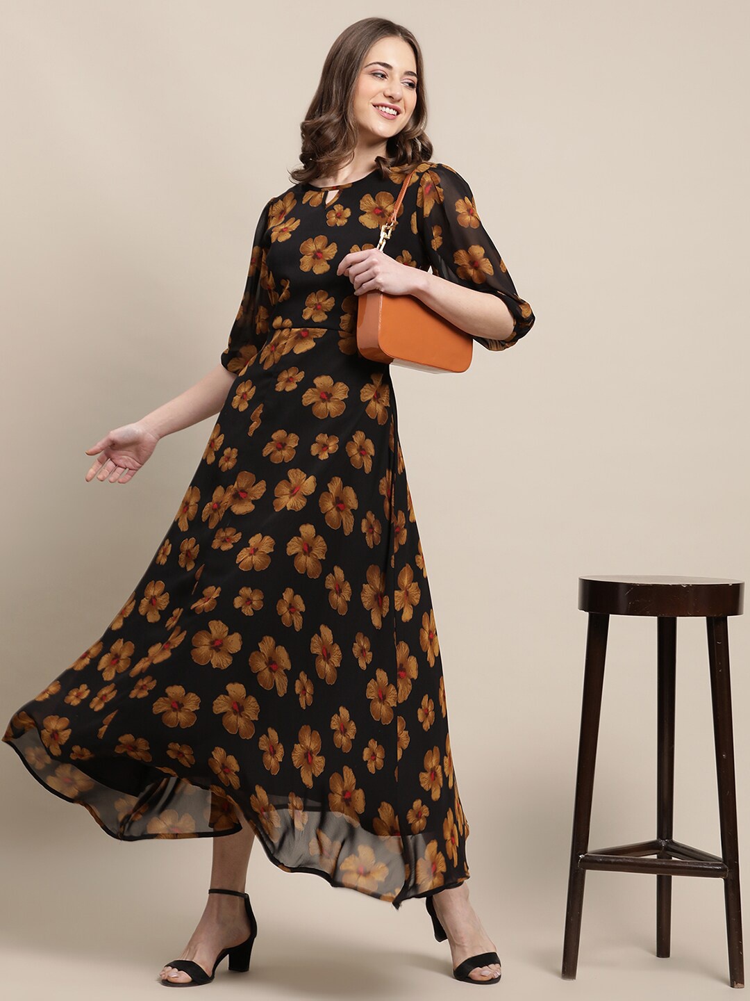 

Fabflee Women Black Floral Keyhole Neck A-Line Maxi Dress
