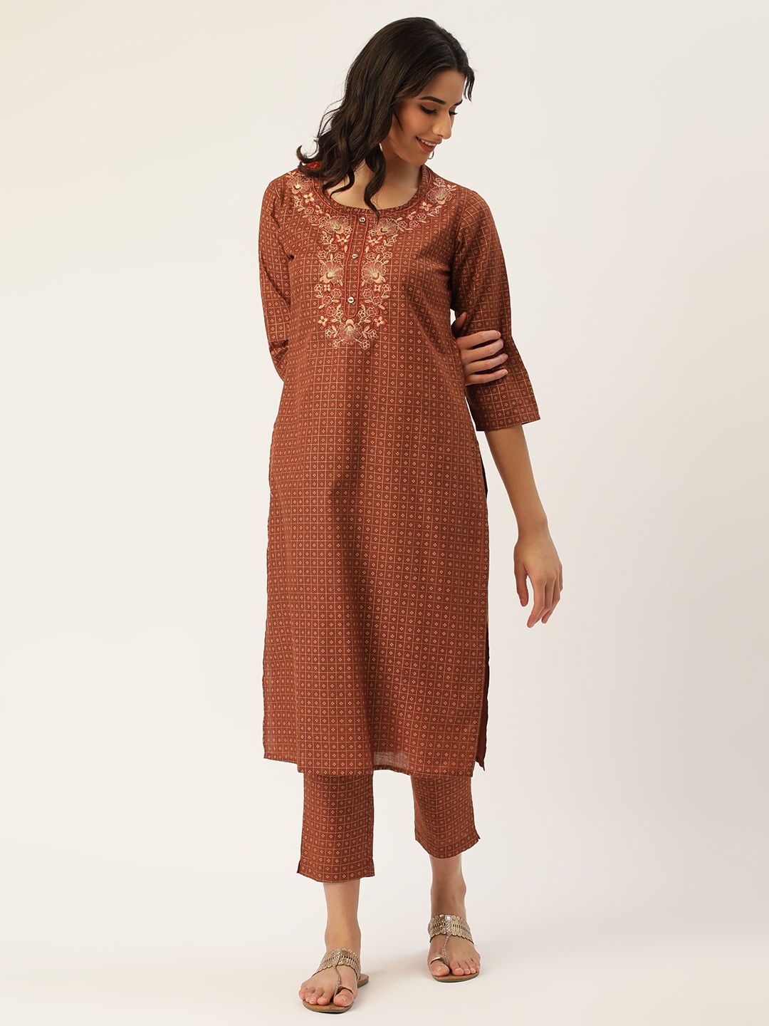 

HEEPOSH Brown Embroidered Jute Cotton Kurta with Trousers