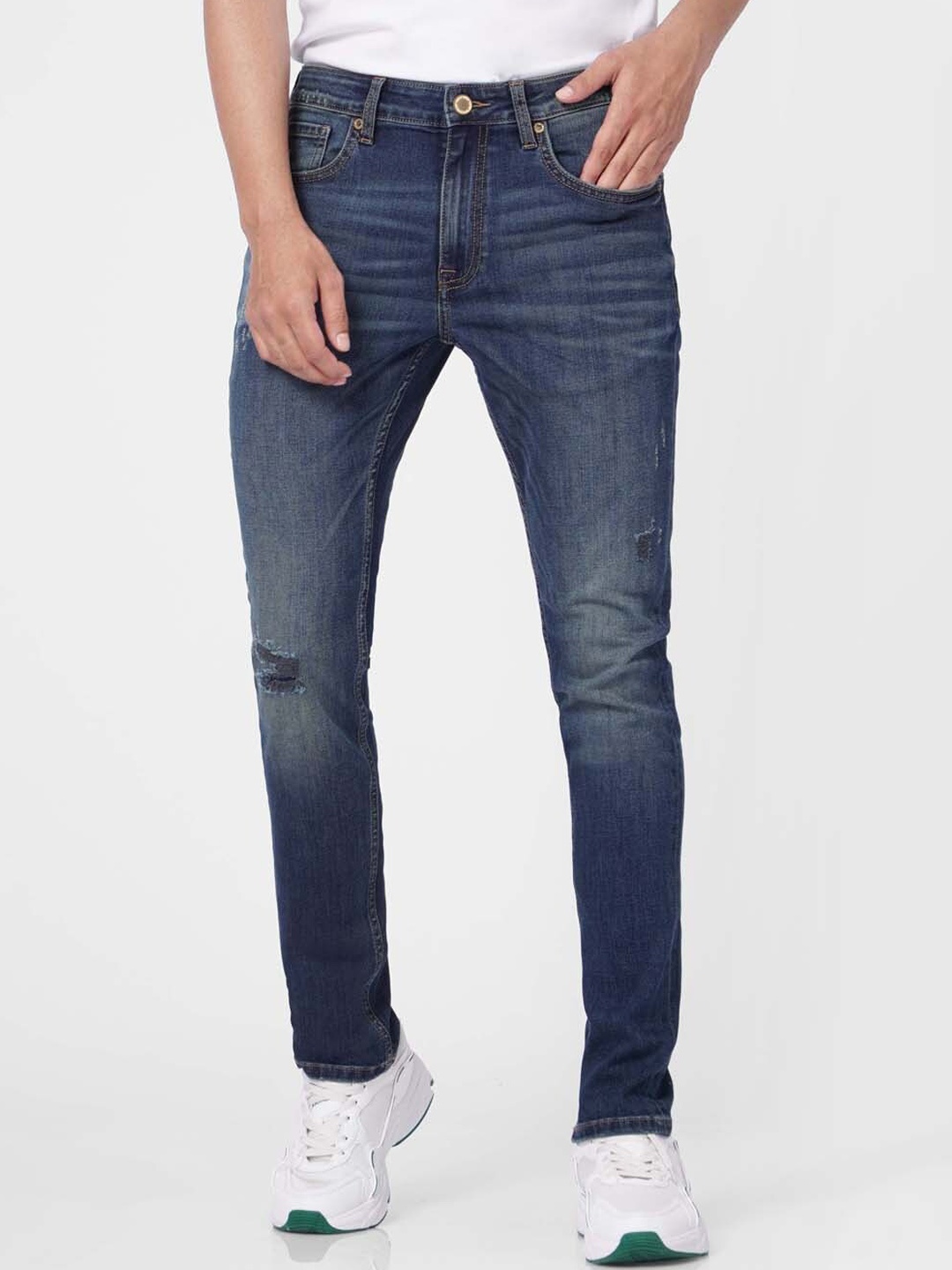 

Jack & Jones Men Blue Slim Fit Mildly Distressed Light Fade Cotton Jeans