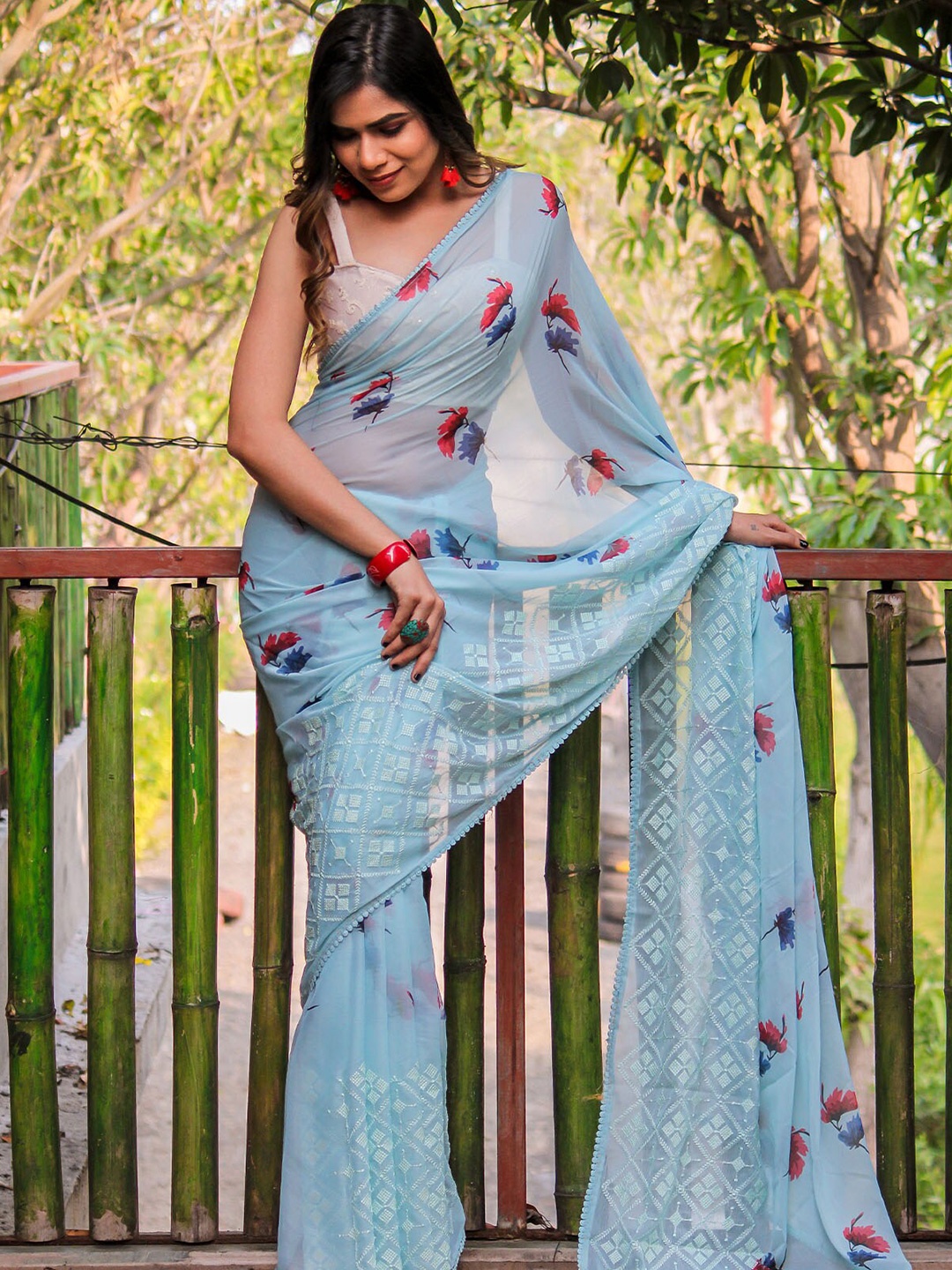 

ODETTE Blue & Red Floral Saree